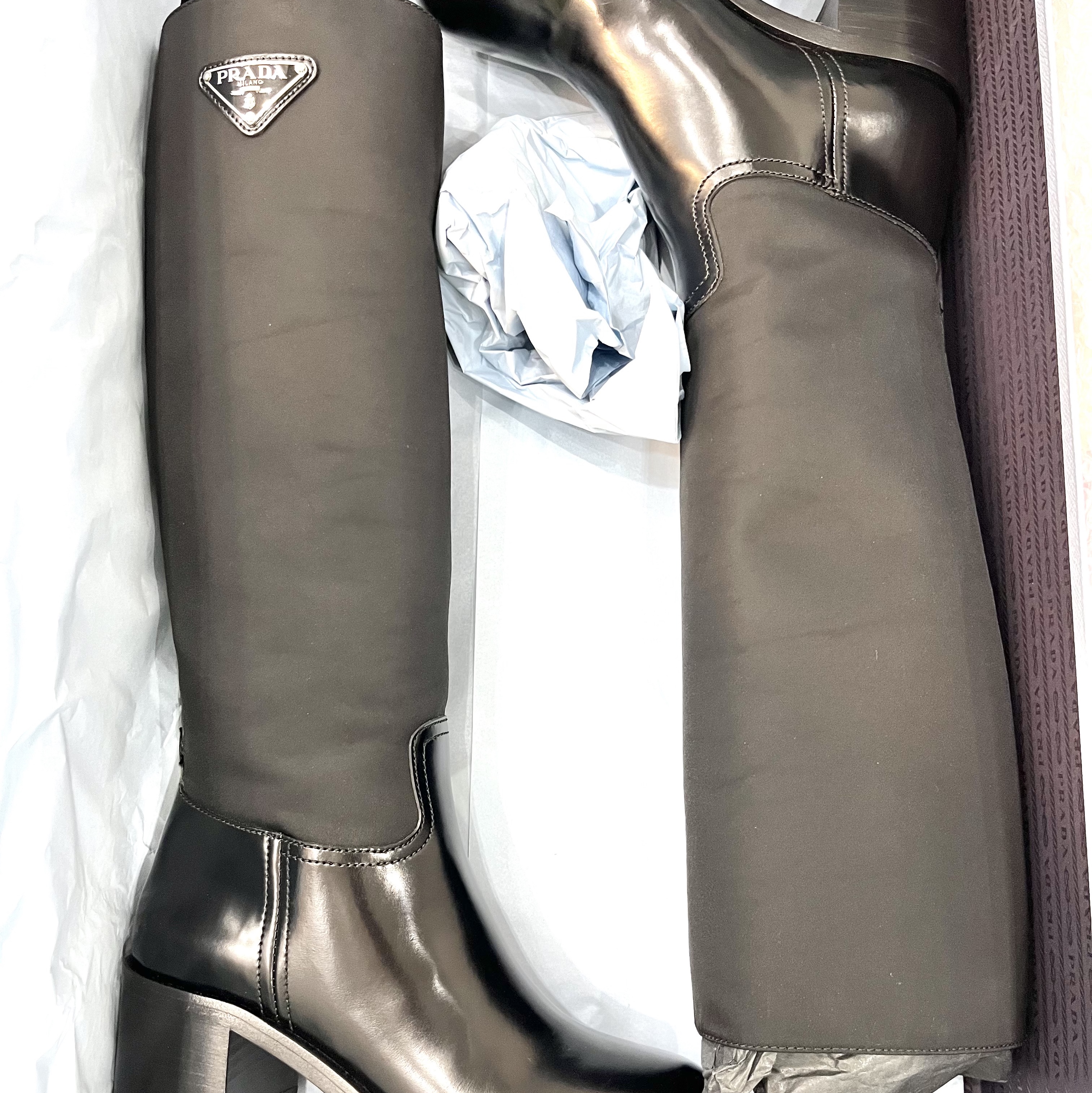 (W) Prada Brushed Leather Nylon Boots Black 착용 스타일