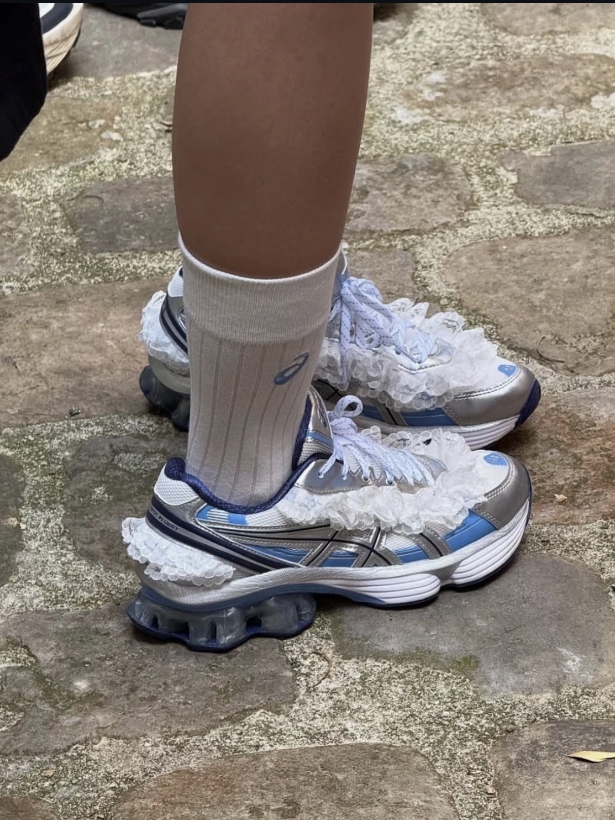 Asics x Shushu Tong Gel-Kinetic Fluent White Dive Blue 착용 스타일 - 2