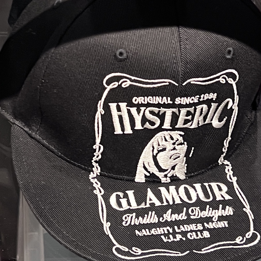 Hysteric Glamour HYS Whisky Embroidery Cap Black 착용 스타일
