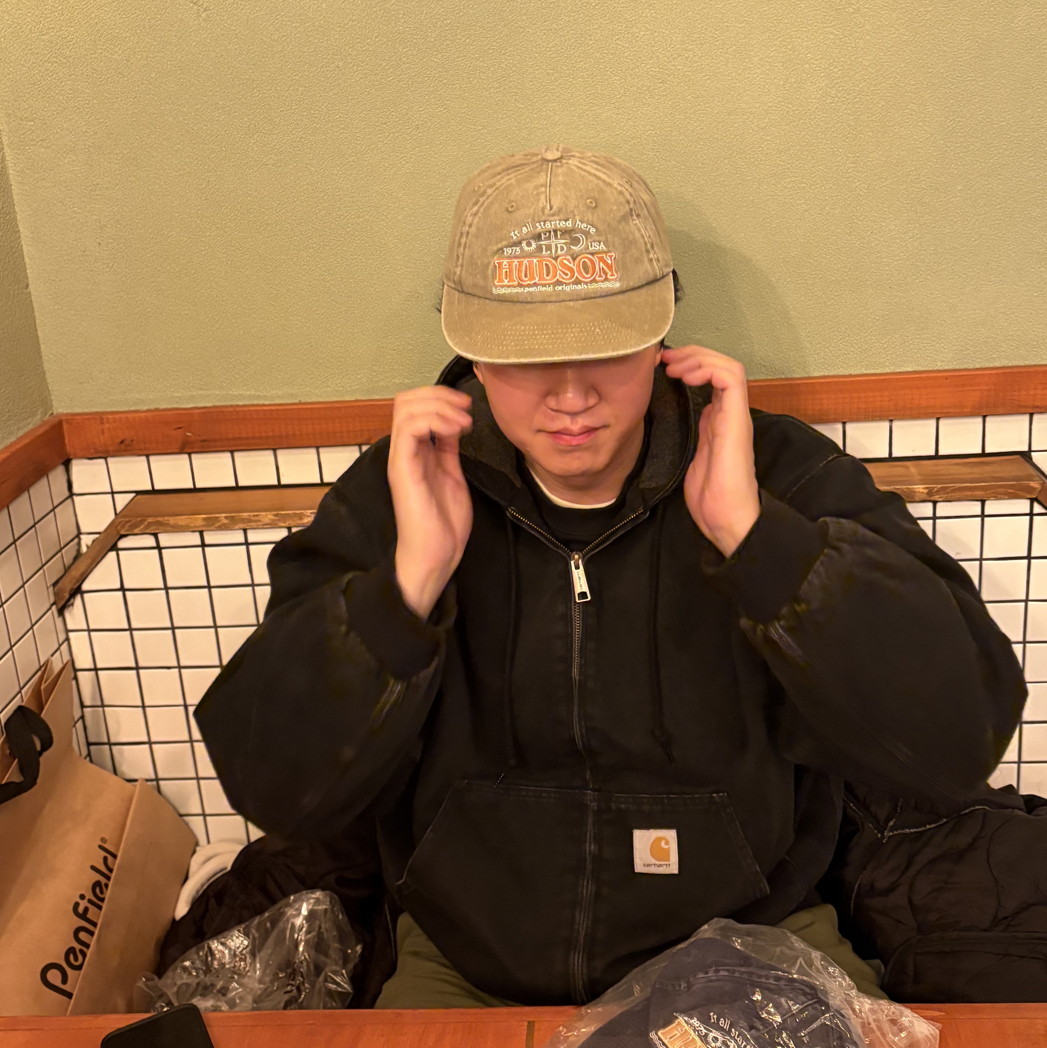 Carhartt WIP Maitland Denim OG Active Jacket Black Stone Washed 착용 스타일 - 1