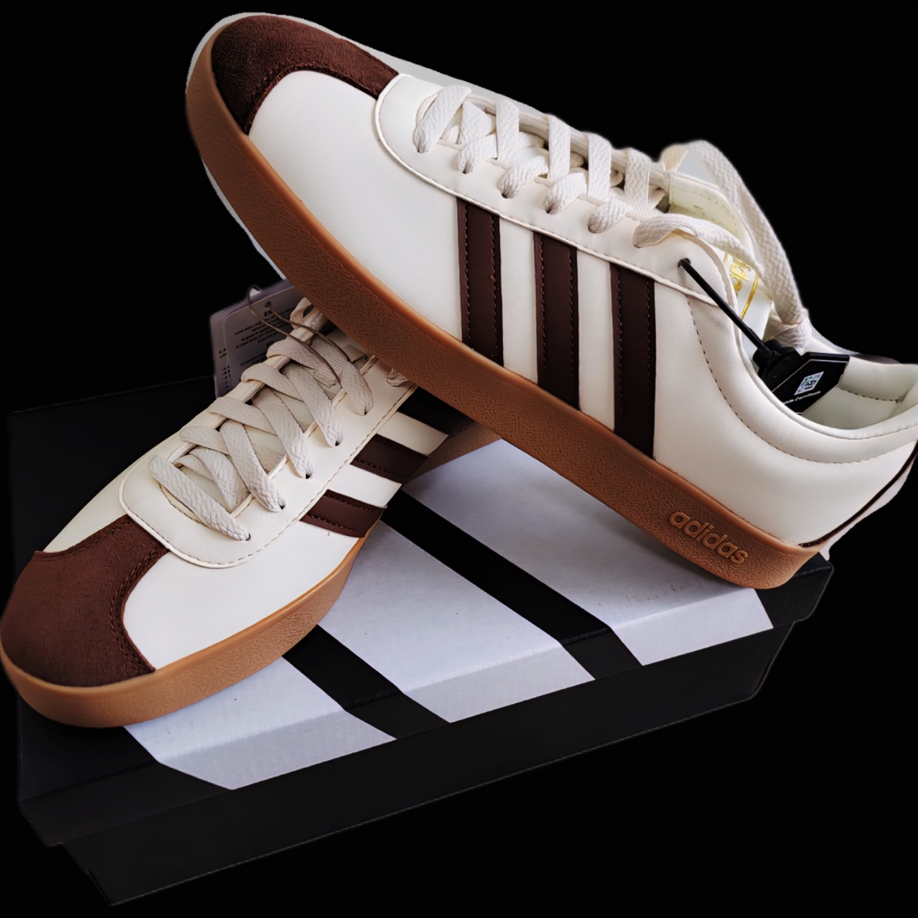 Adidas VL Court 2.0 Cream Brown 착용 스타일 - 1