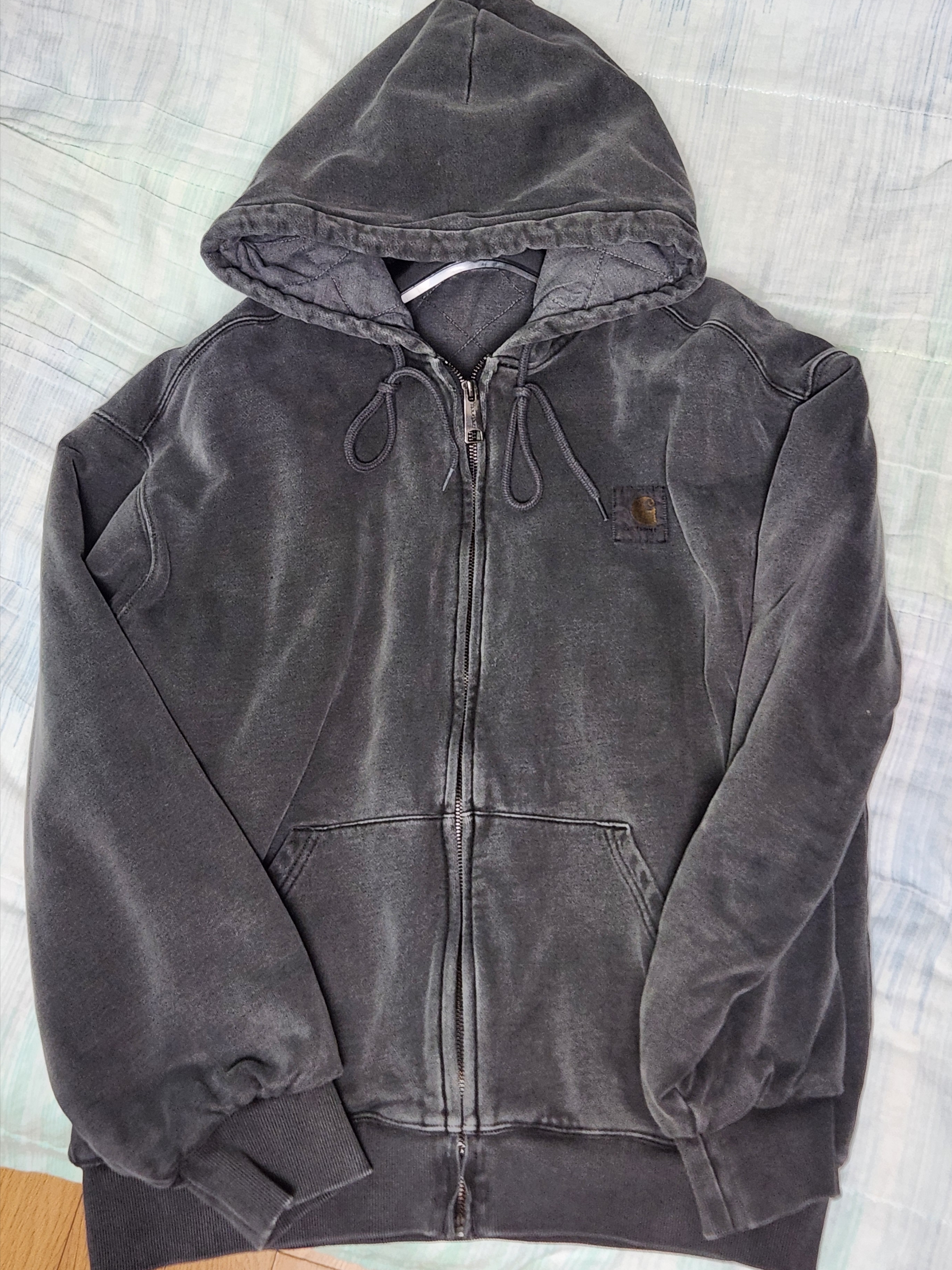 Carhartt WIP Hooded Vista Jacket Vulcan 착용 스타일