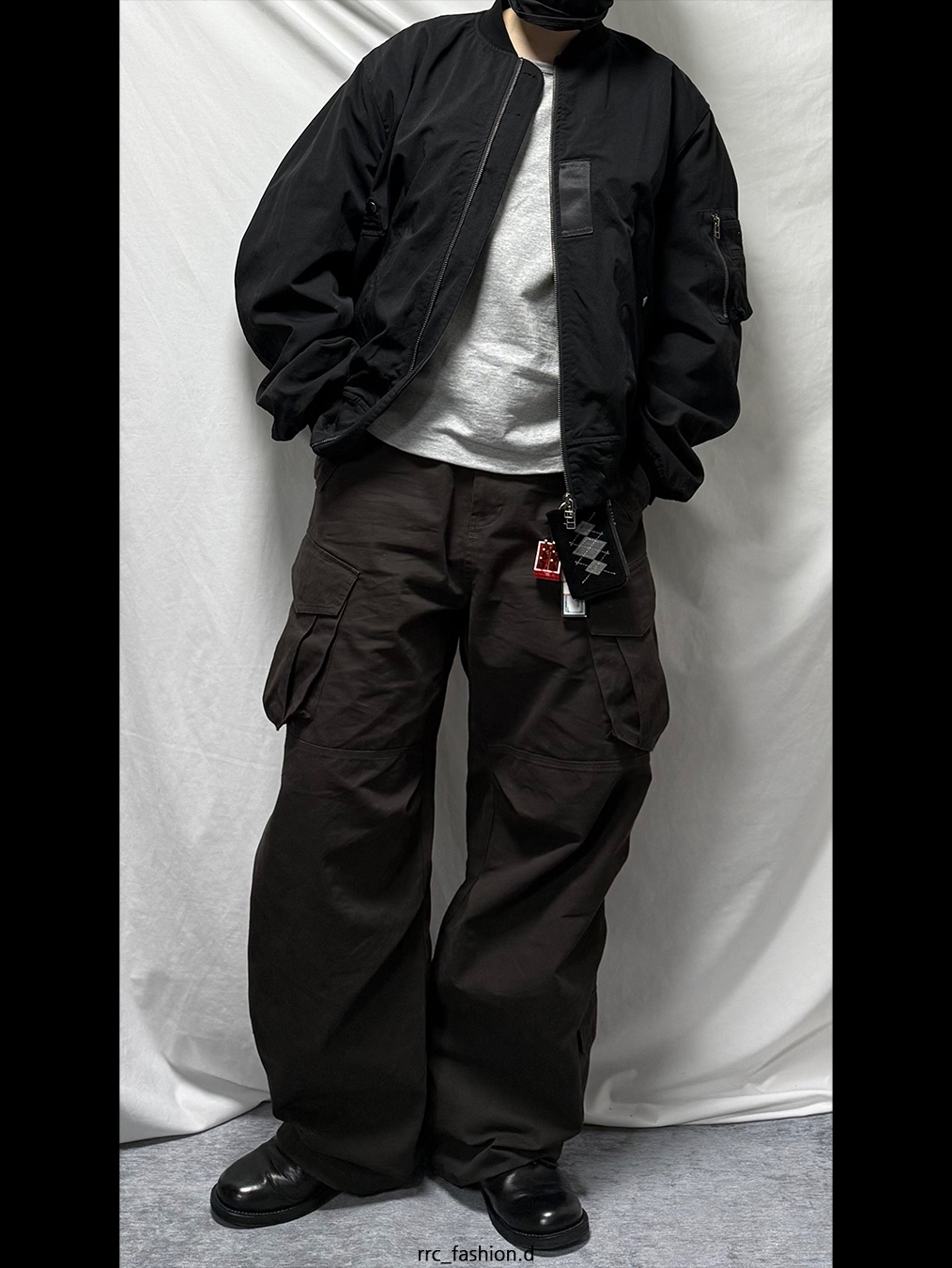 Flavorism VTG Washed Cargo Pants Washed Dark Brown, [프리오더] Polyteru Argyle Card Wallet Black 착용 스타일 - 1