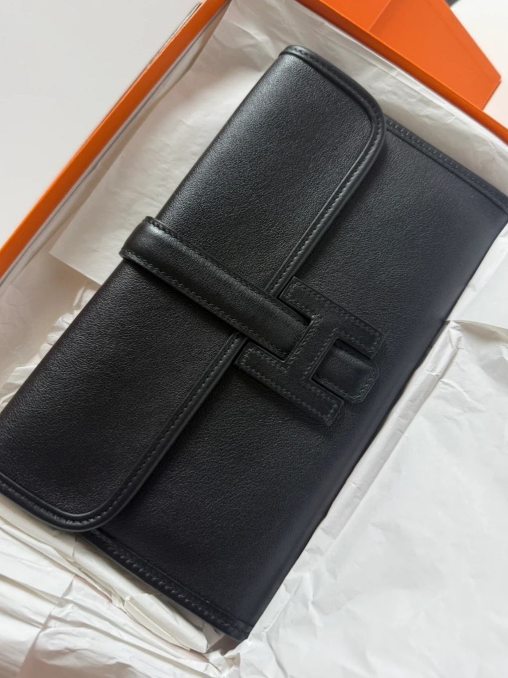Hermes Jige Elan 29 Clutch Swift & Noir 착용 스타일 - 1