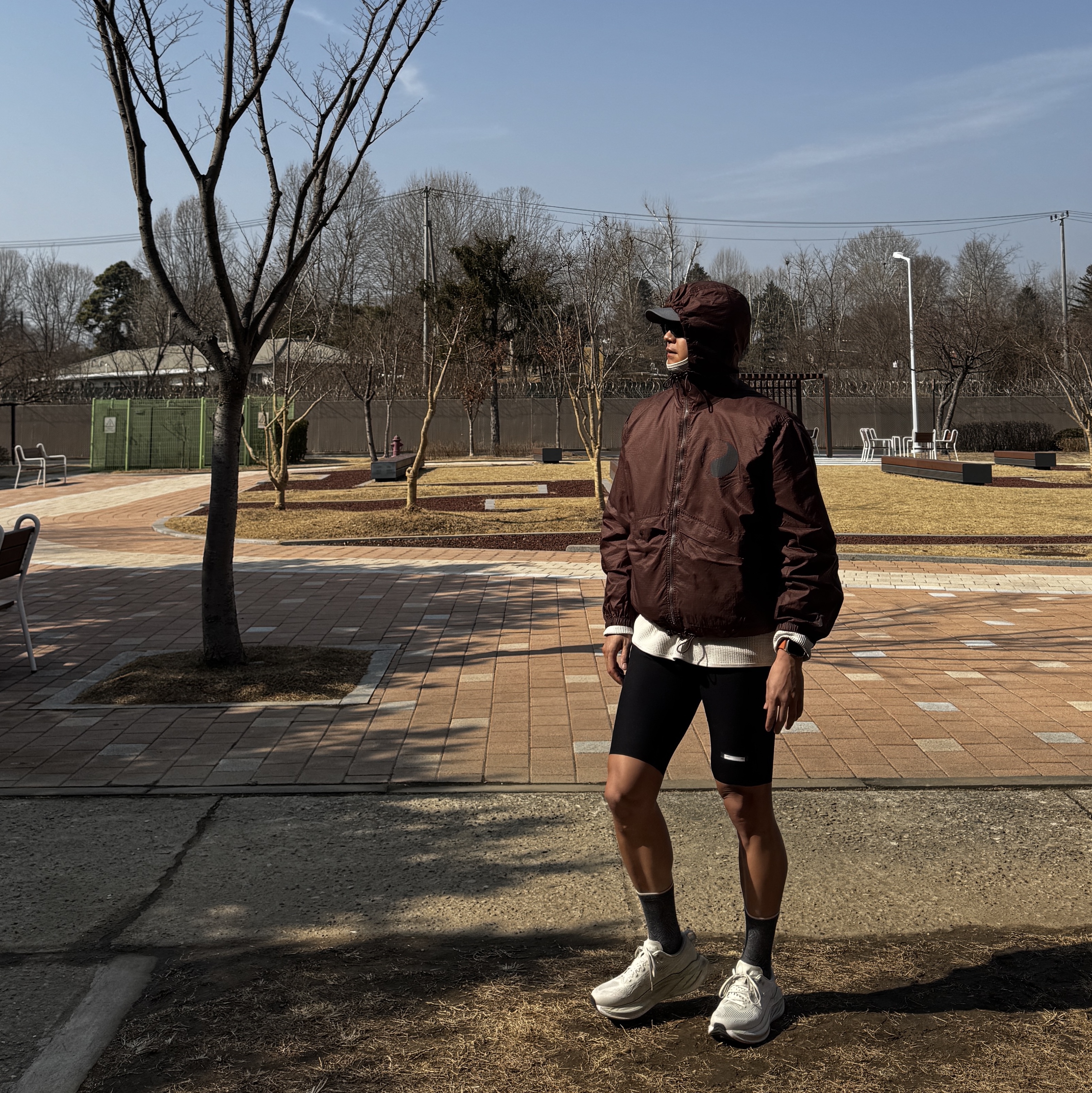 Asics Superblast 2 Lake Grey White Sage, Our Legacy Work Shop Windbreaker Ripstop Dark Brown 착용 스타일 - 1