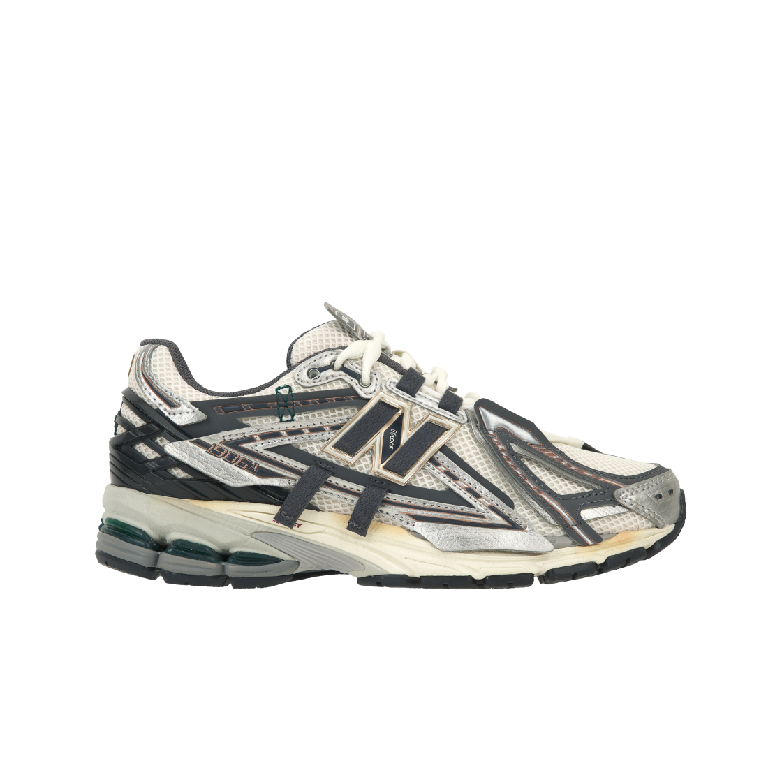 뉴발란스 1906A 실버 메탈릭 캐슬락(New Balance 1906A Silver Metallic Castlerock)