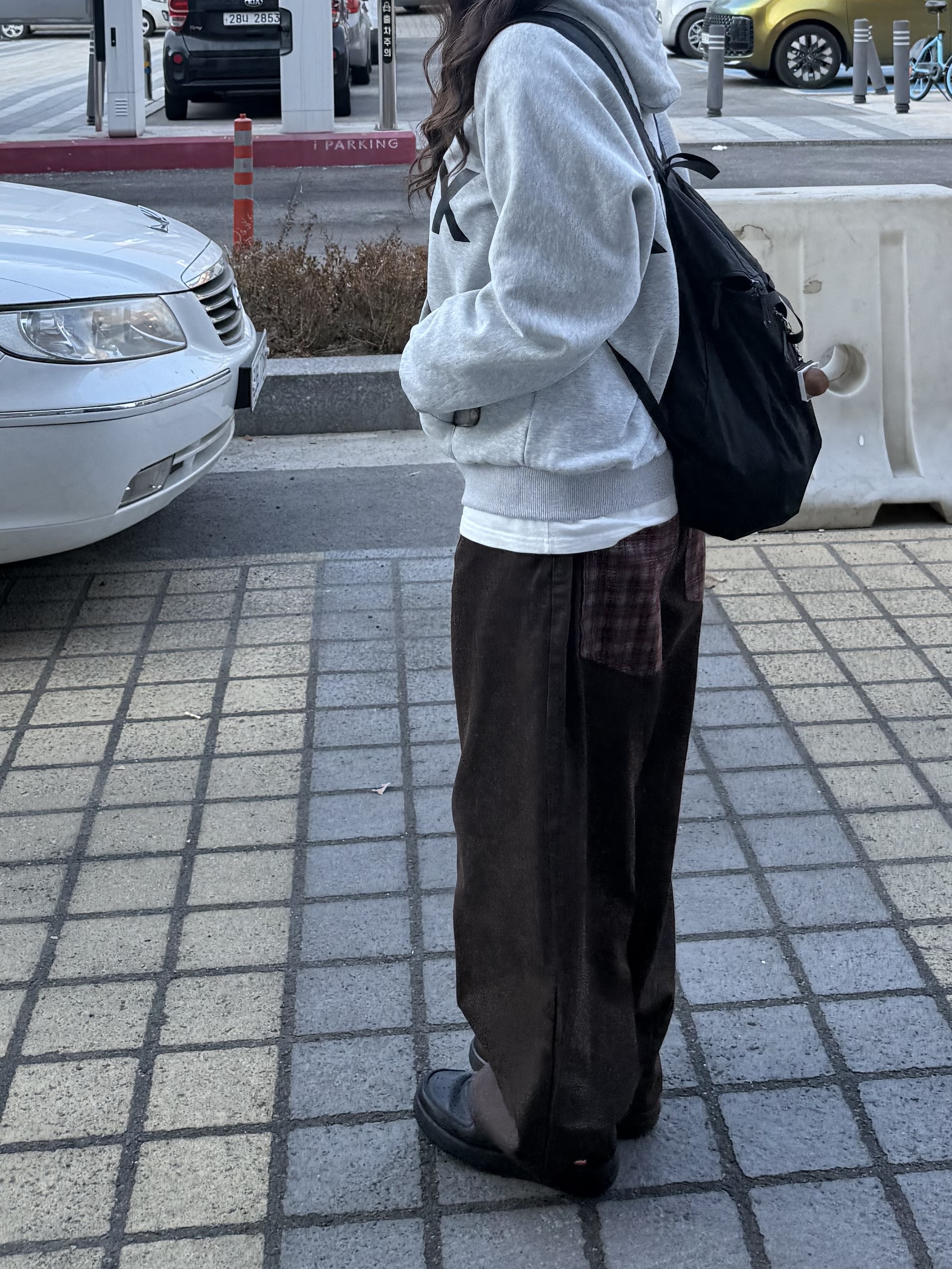 Nike x Supreme Air Force 1 Low Black, Arc'teryx Heliad 15 Backpack Black 착용 스타일 - 2