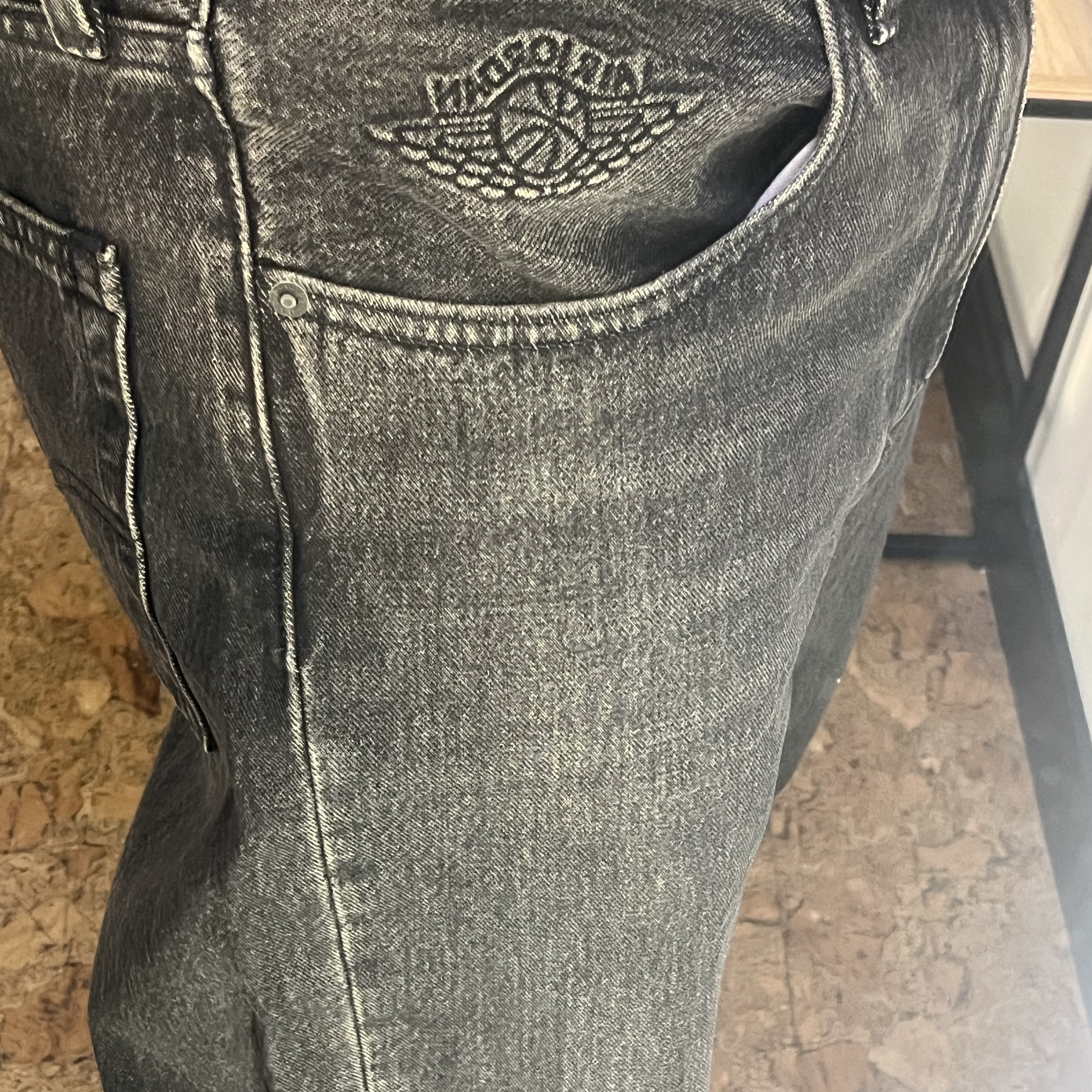 Levi's x Jordan Baggy Jean Black 착용 스타일
