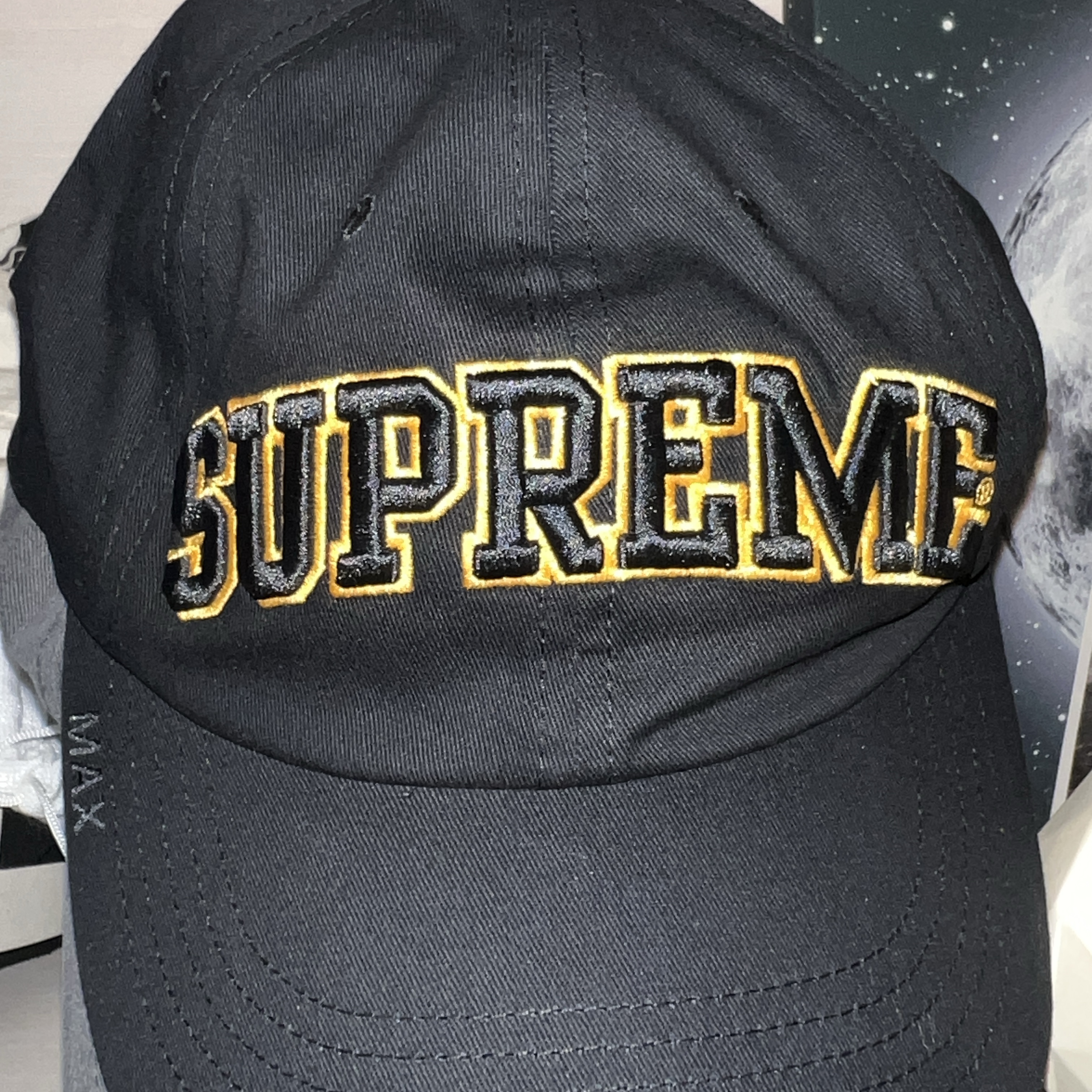 Supreme Difference 6-Panel Black - 24SS 착용 스타일