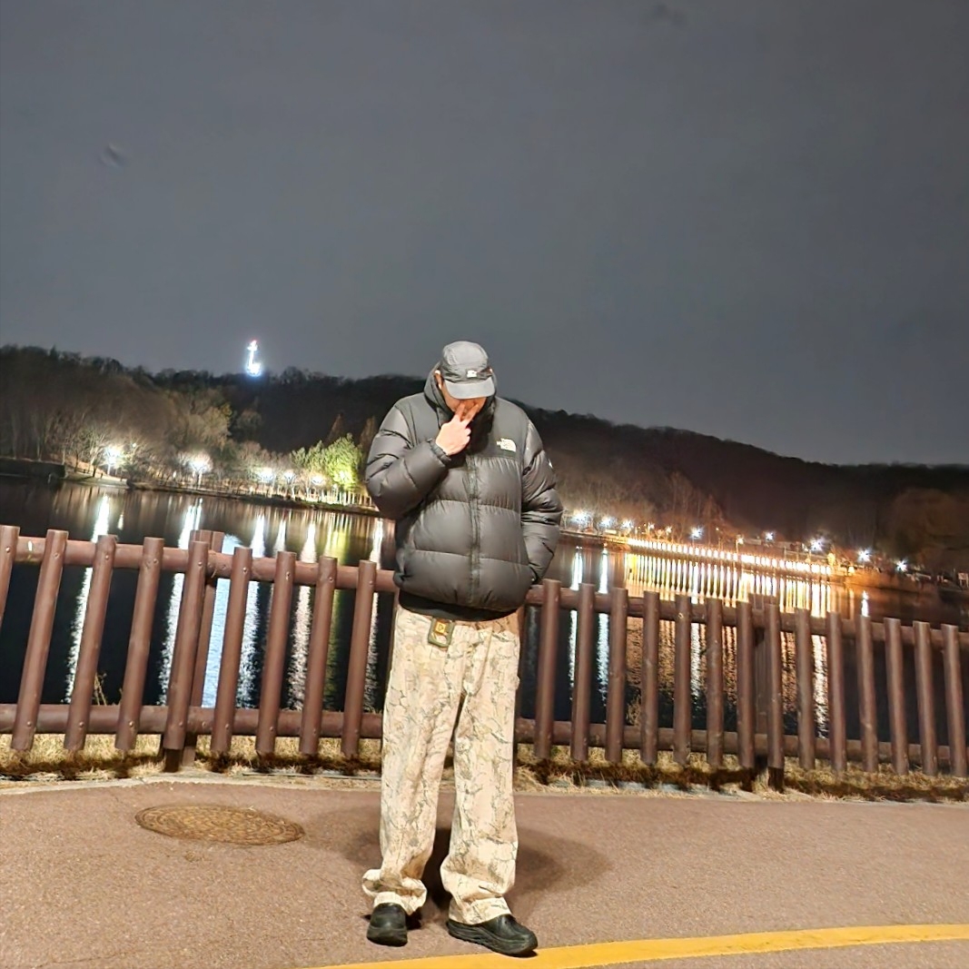 Hoka Bondi LTR Black - Wide, The North Face White Label Novelty Nuptse RDS Down Jacket Black 착용 스타일 - 1