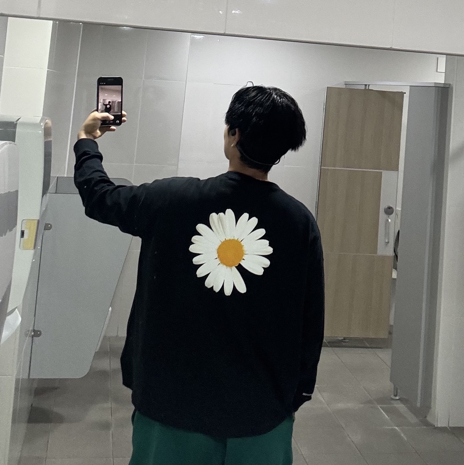 Supreme Hanes Tagless T-Shirts Black (3 Pack), Nike x Peaceminusone LS T-Shirt Black (DR0098-010) 착용 스타일 - 2