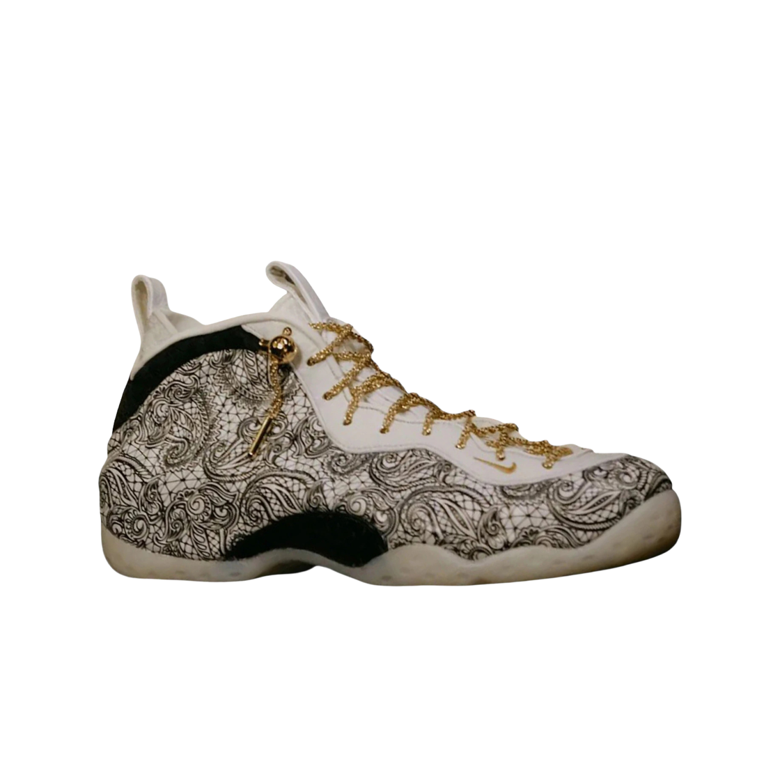 IR2077-101 Nike x Victor Solomon Air Foamposite One White Black