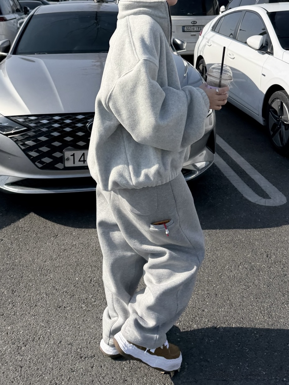 Nonnod Half zip fleece Cloud white, Maison Mihara Yasuhiro Oliver OG Sole Suede Low-top Sneakers Brown 착용 스타일 - 1