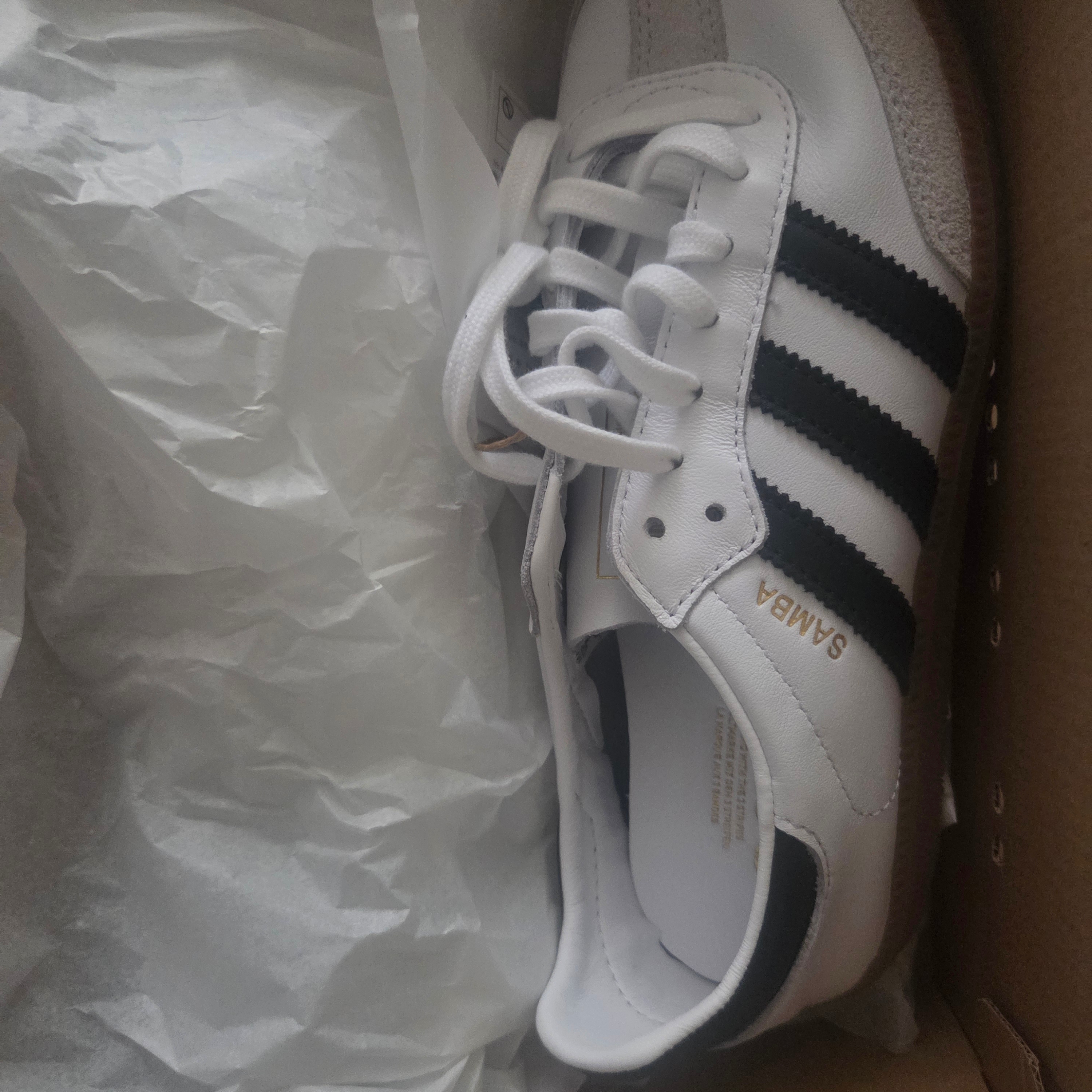 Adidas Samba Decon Cloud White 착용 스타일