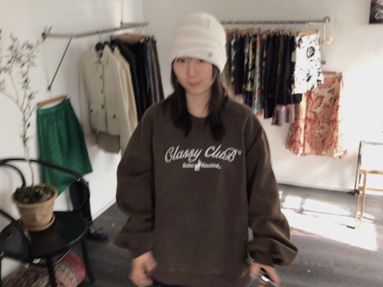 COYSEIO Rough Star Reversible Beanie Ivory 착용 스타일 - 2