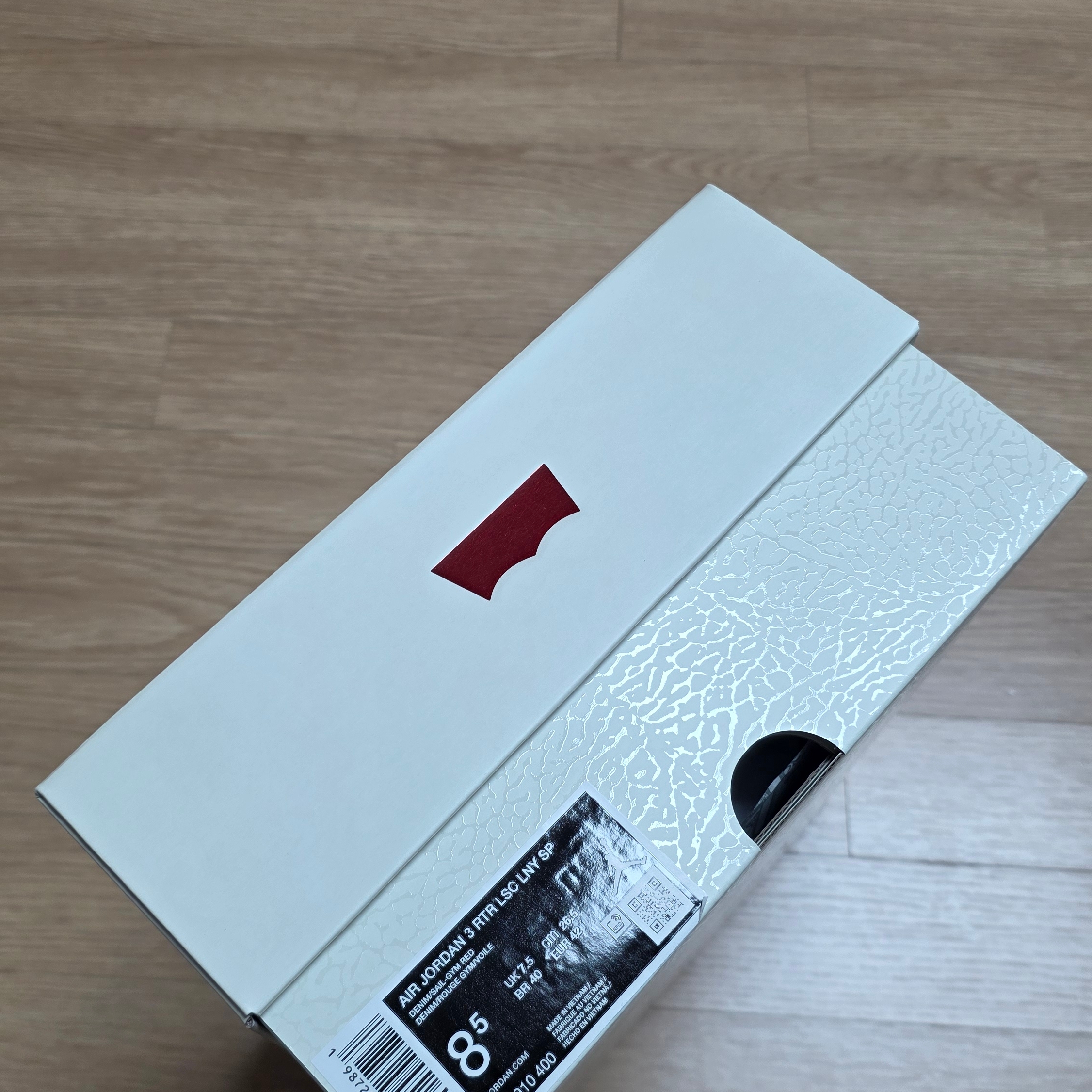 Jordan 3 x Levi’s Ecru Denim 착용 스타일 - 2