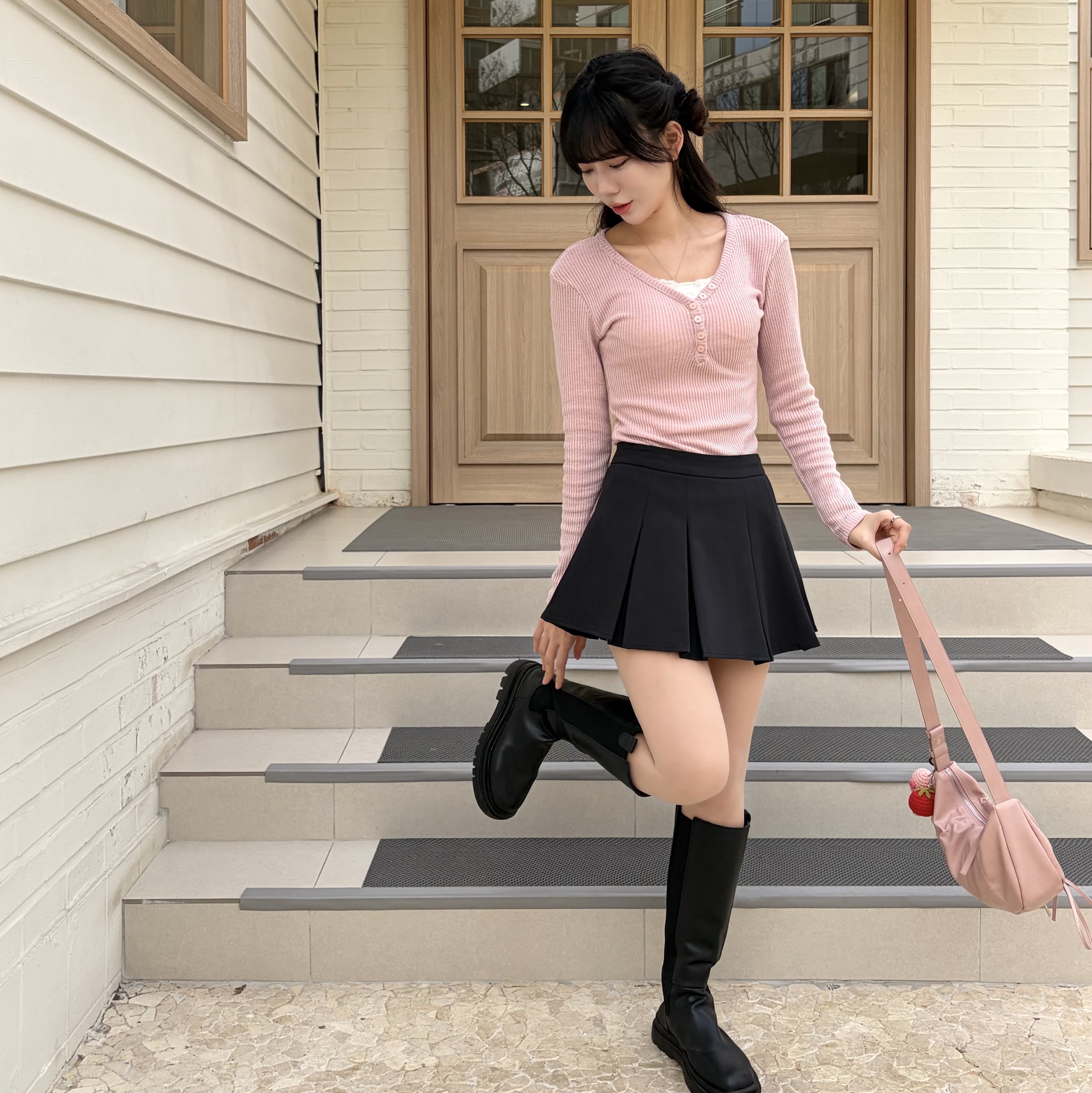 (W) MM6 Maison Margiela Numeric Minimal Signature Ring Silver Palladium, Matin Kim Half Shirring Ribbon Round Bag Pink 착용 스타일 - 4
