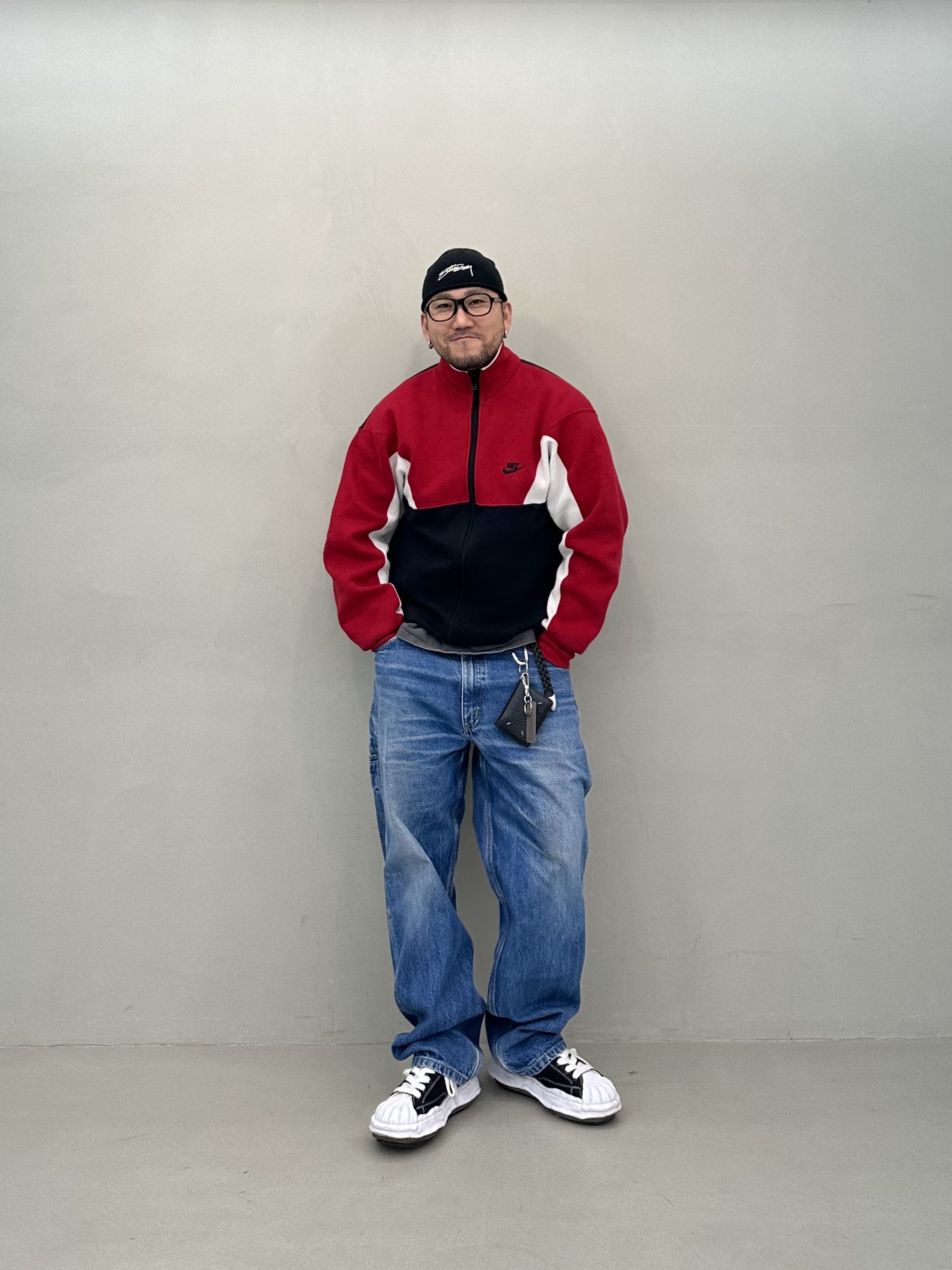 Maison Mihara Yasuhiro Blakey OG Sole Canvas Low-top Sneakers Black White, Stussy Skullcap Chain Stitch Rolled Edge Black 착용 스타일 - 6