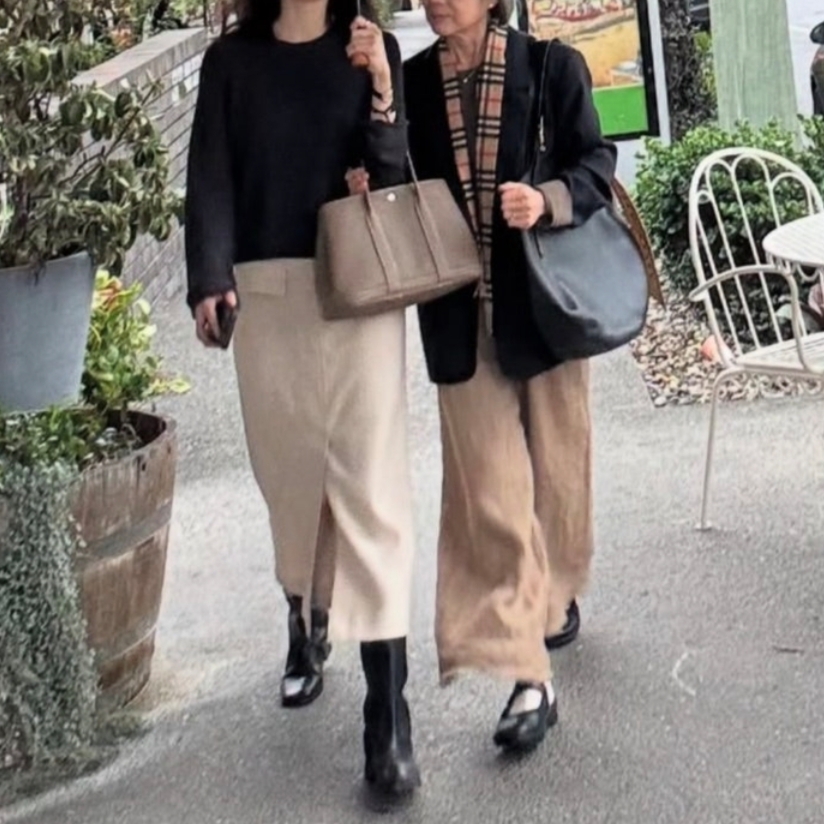 Hermes Picotin Lock 18 Bag Clemence & Gold Beige Marfa 착용 스타일 - 2