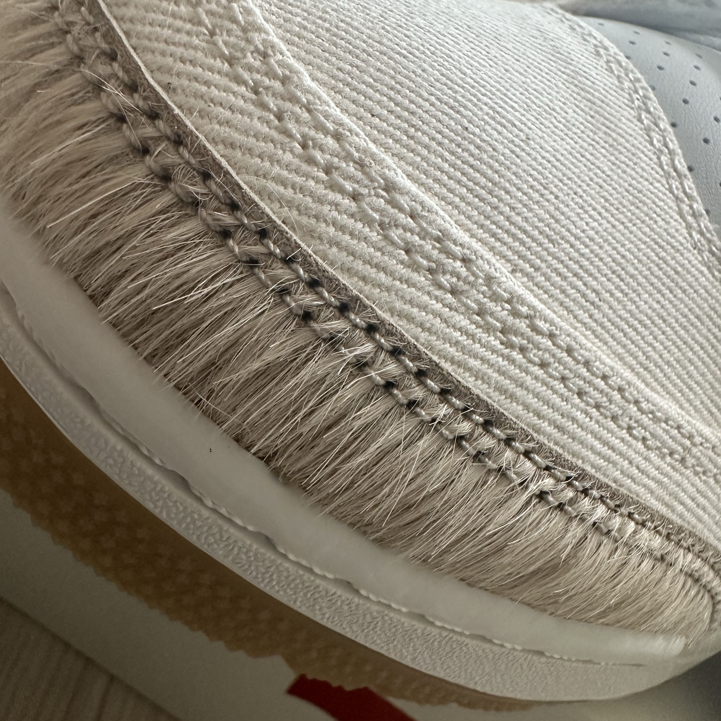 Jordan 3 x Levi’s Ecru Denim 착용 스타일 - 3
