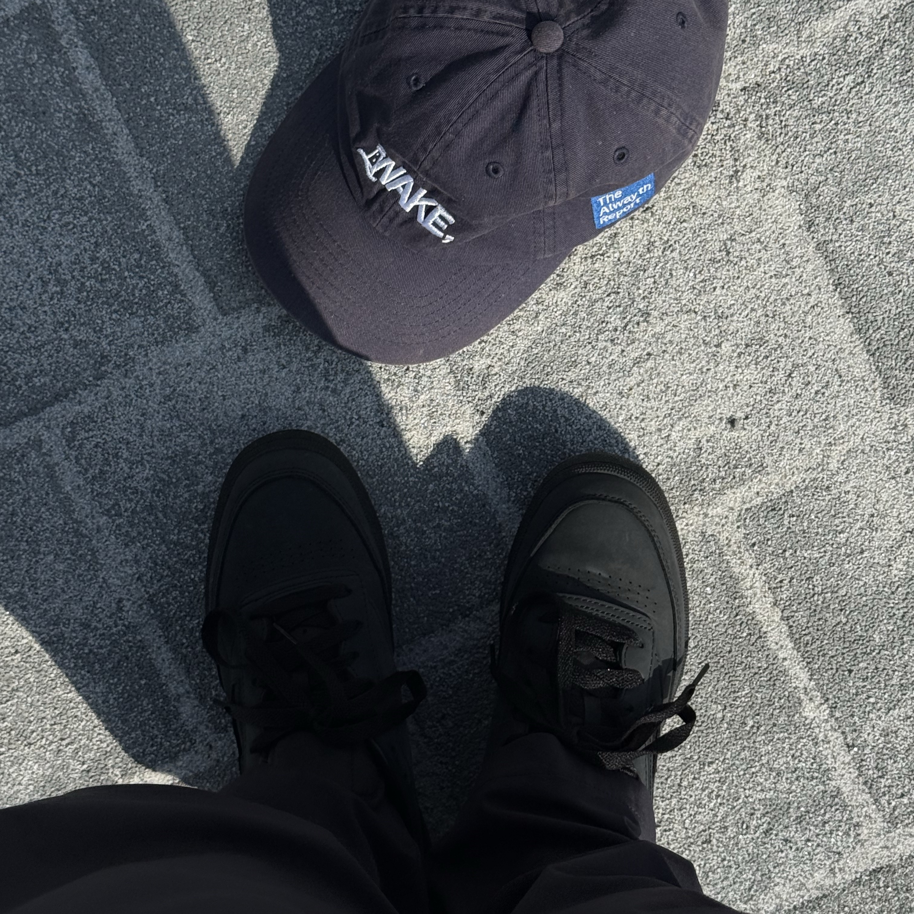 Reebok x JJJJound Club C 85 Triple Black 착용 스타일 - 2