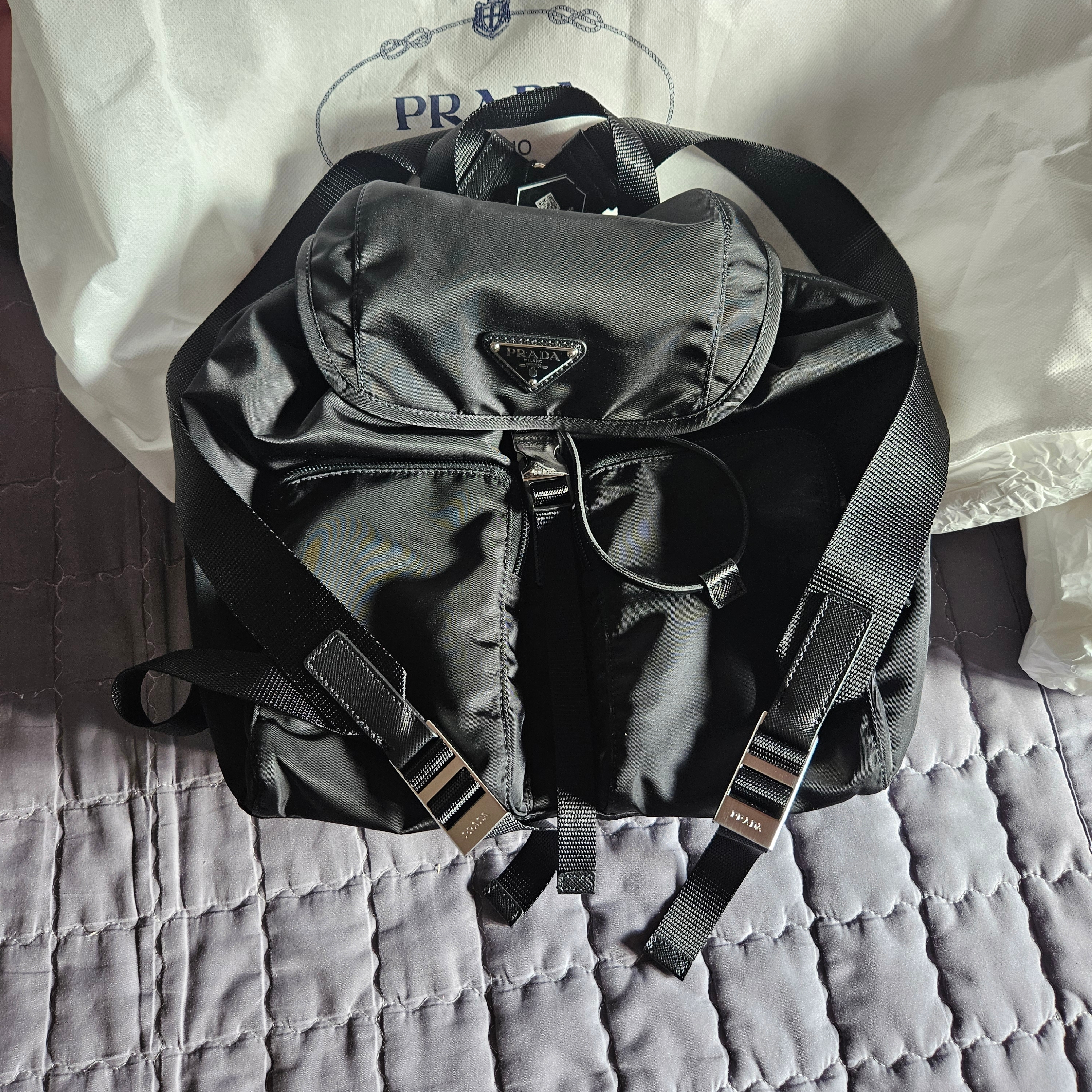 Prada Nylon Backpack Black 착용 스타일