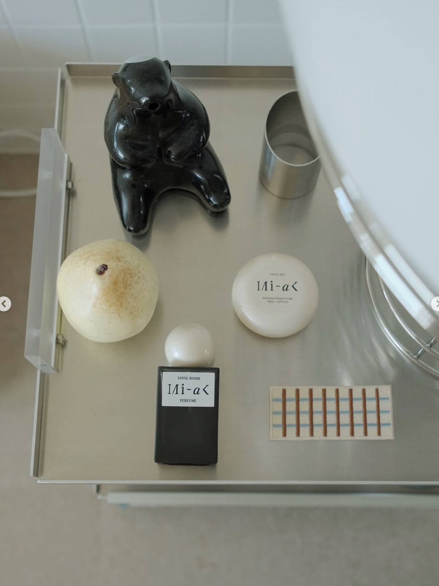 MIHAK VINYL WOOD Perfume 50ml, MIHAK FANTA REI Perfumed Hand Cream 50ml 착용 스타일