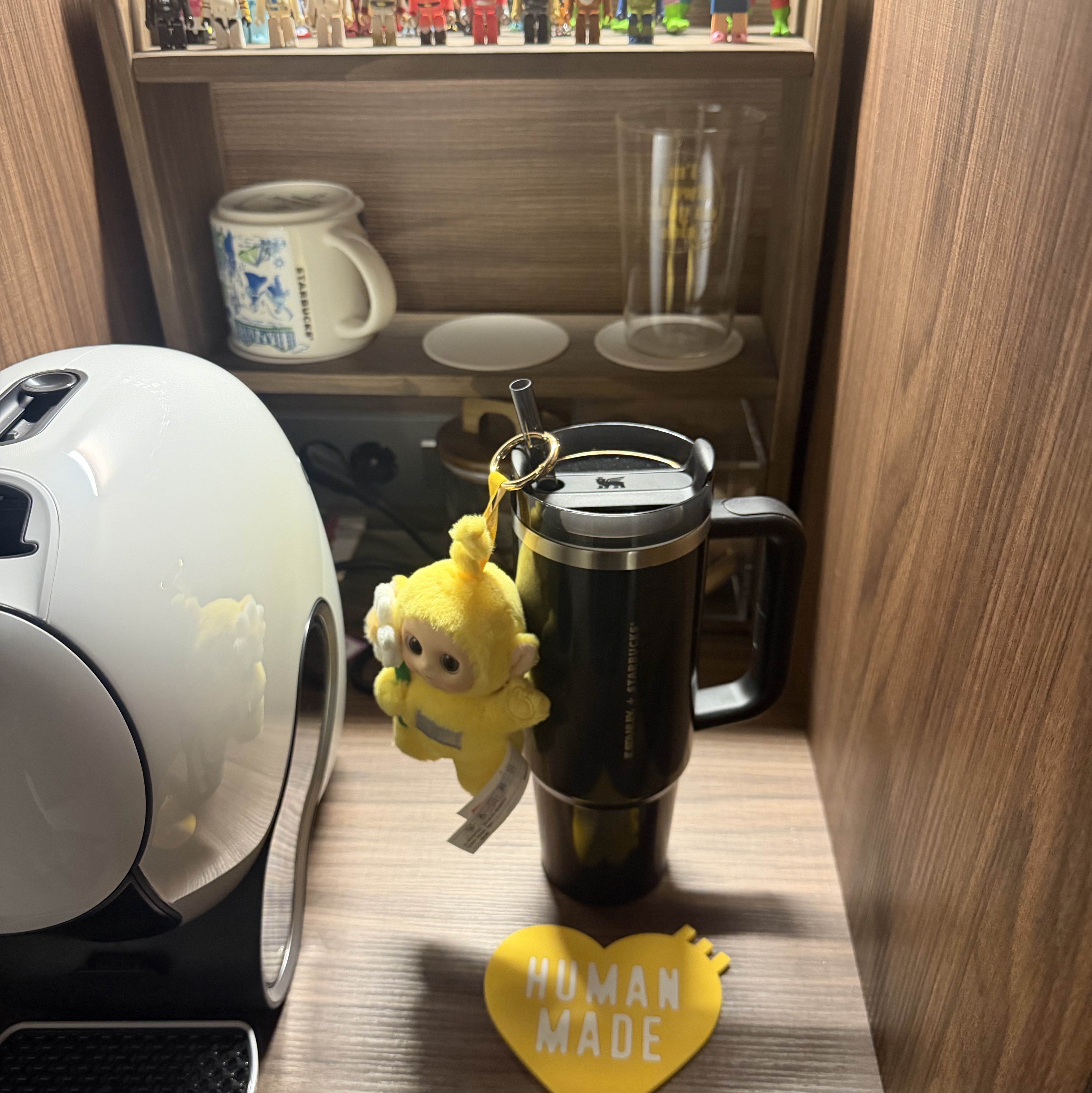 Human Made Heart Rubber Coaster Yellow, Pop Mart Teletubbies Say Hello Series Figures Sealed Case Laa Laa's Energetic Flower (Opened Case) 착용 스타일 - 1