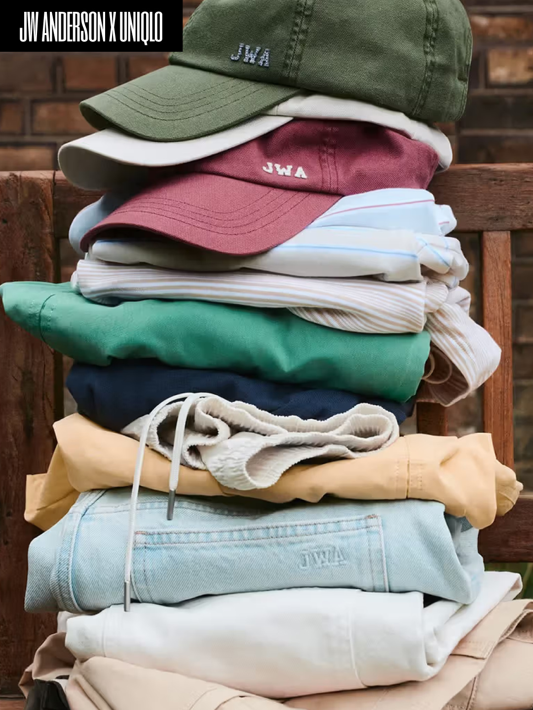 Uniqlo x JW Anderson Straight Jean Blue - KR, Uniqlo x JW Anderson Roll Top Backpack Blue 착용 스타일 - 4