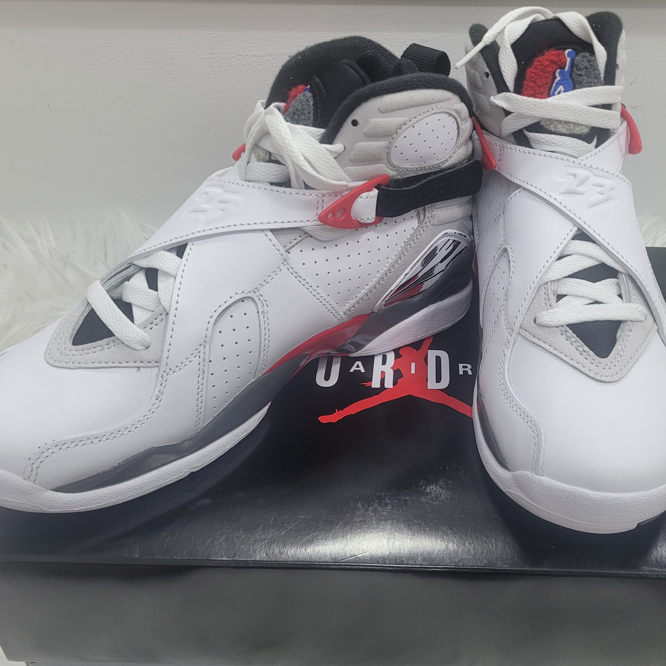 Jordan 8 Retro Bugs Bunny 2025 착용 스타일 - 2