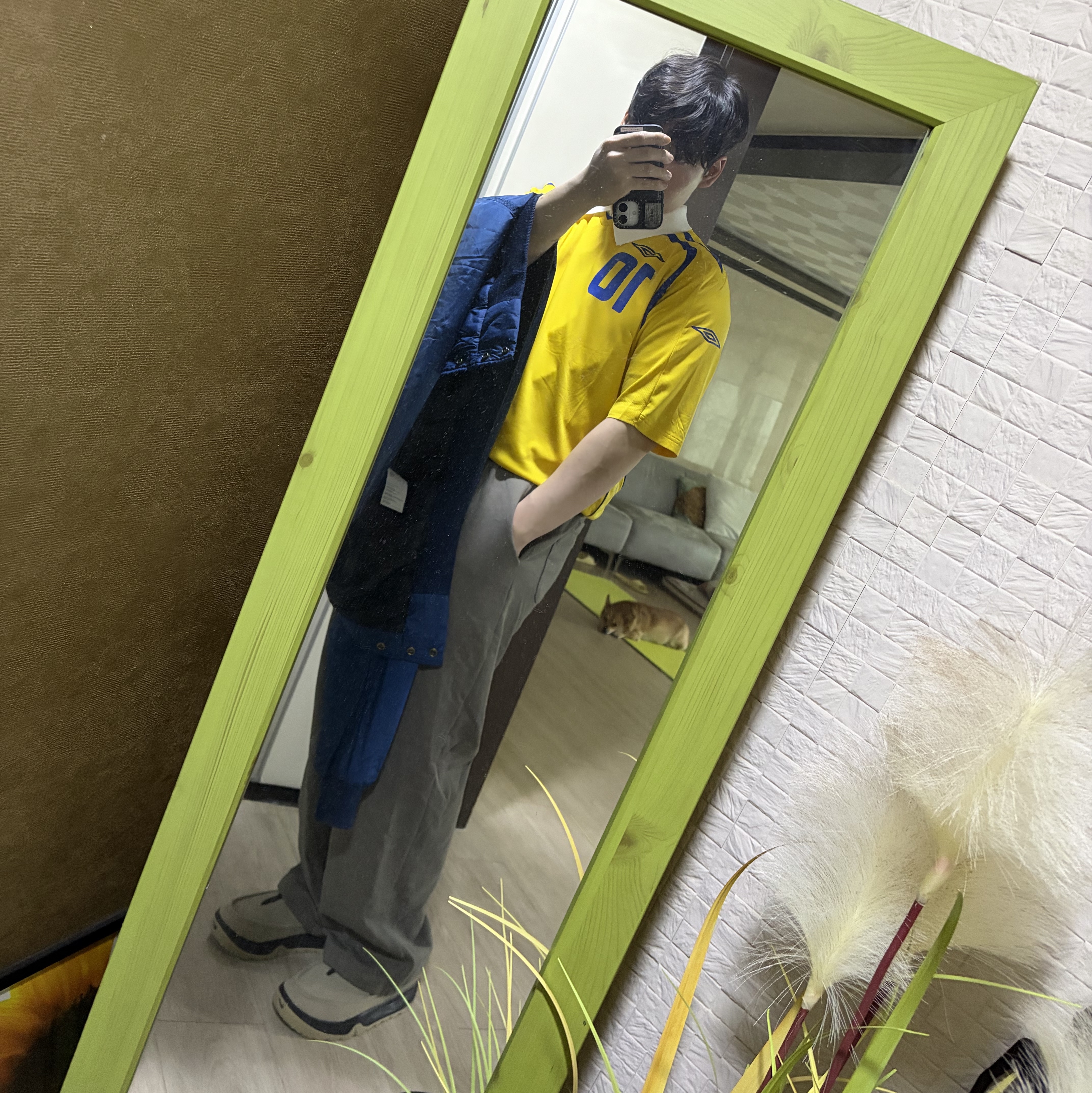 Nike ACG Izy Khaki and Black, Thisisneverthat x Grateful Dead Dancing Bears Baseball Jacket Blue 착용 스타일 - 3