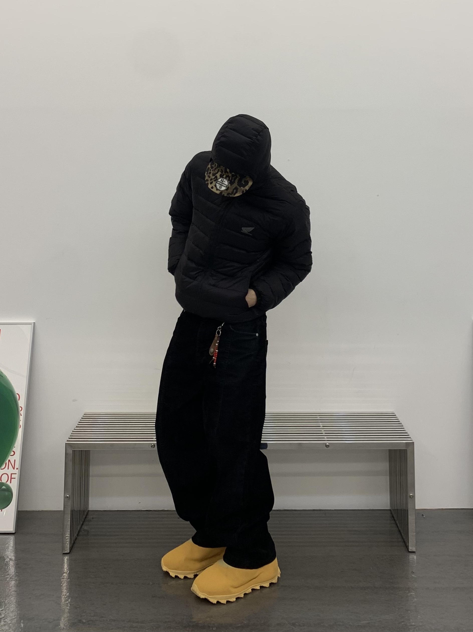 adidas Yeezy Knit RNR Boot Sulfur, Honda H-Tech Storm Shield Parka Black 착용 스타일 - 1