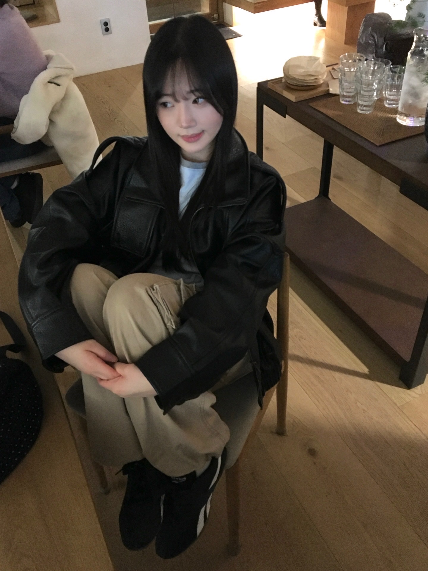 Zara Faux Leather Jacket Black 착용 스타일