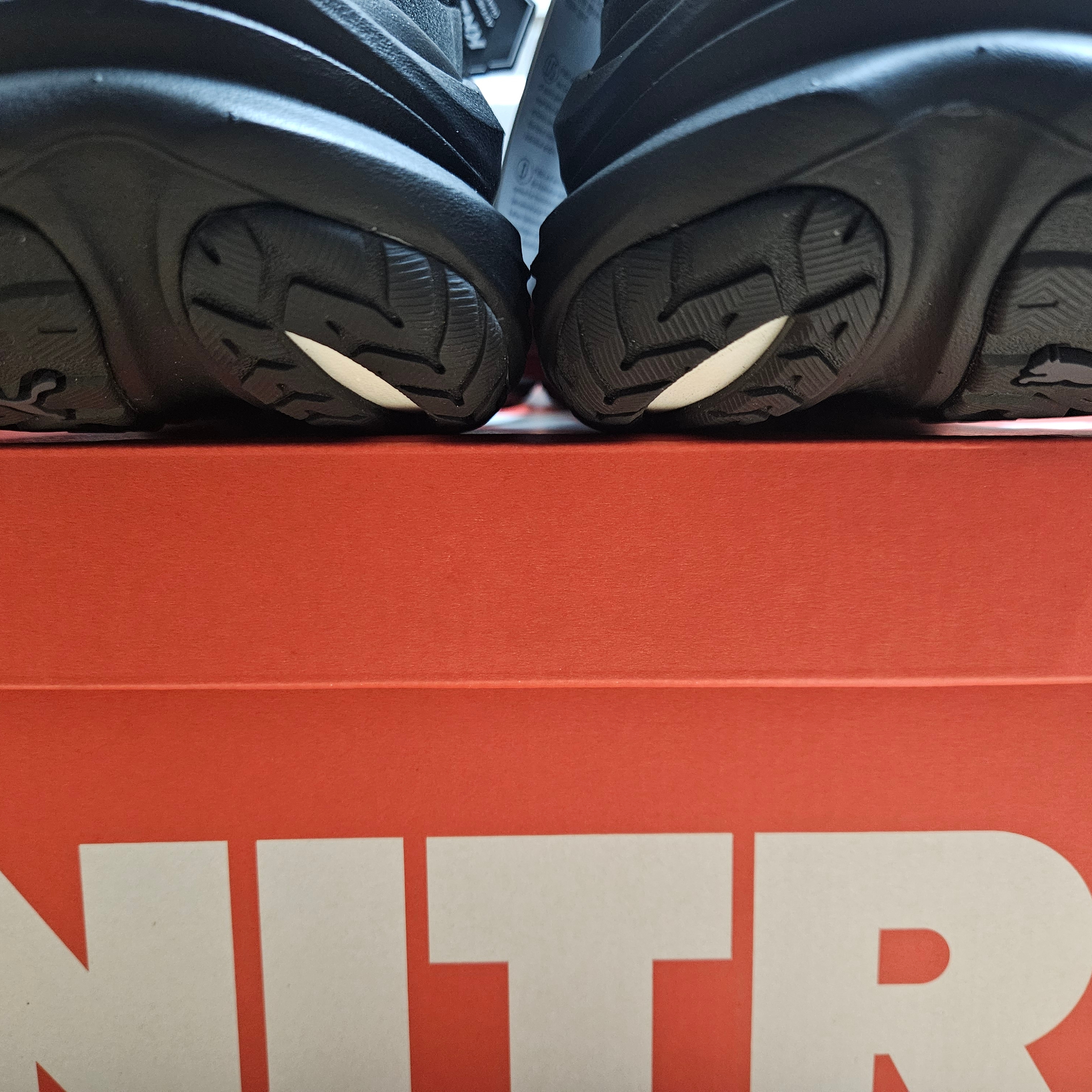 Puma Magmax Nitro Black Galactic Gray 착용 스타일 - 7