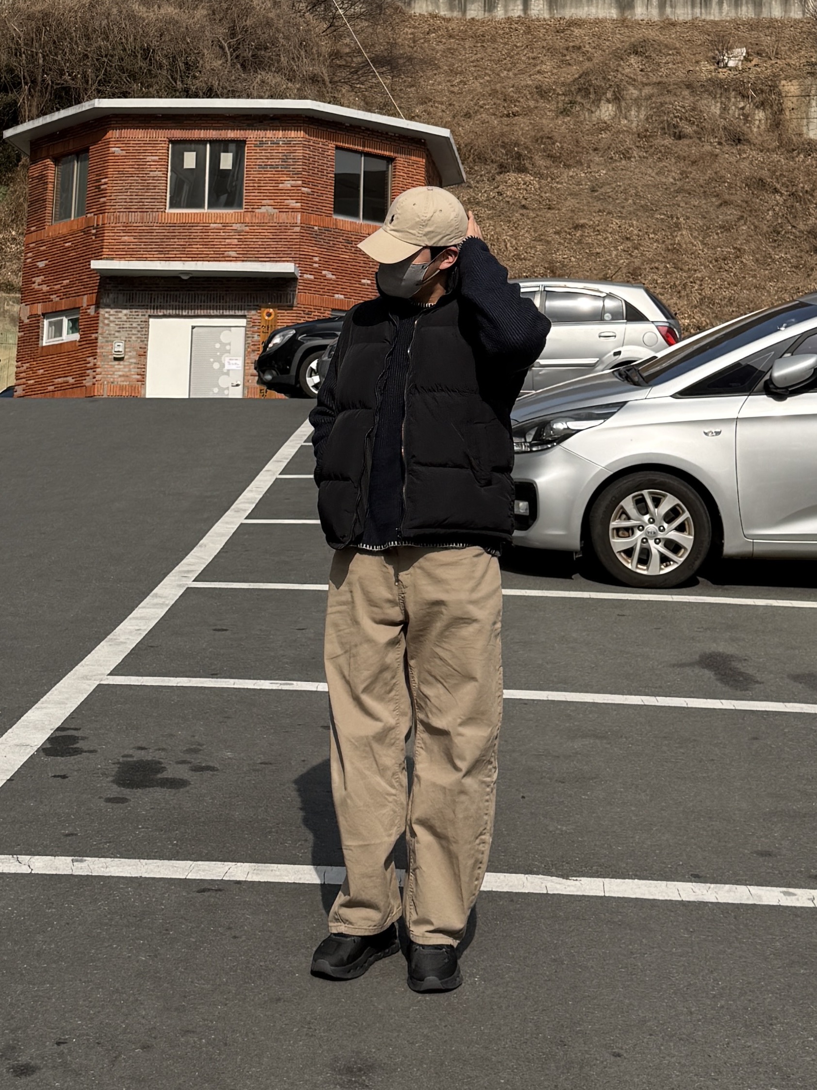 [15%적립] Polo Ralph Lauren Cotton Chino Baseball Cap Nubuck Relay Blue - 25SS, (W) On Running Cloudtilt Eclipse Black 착용 스타일 - 2