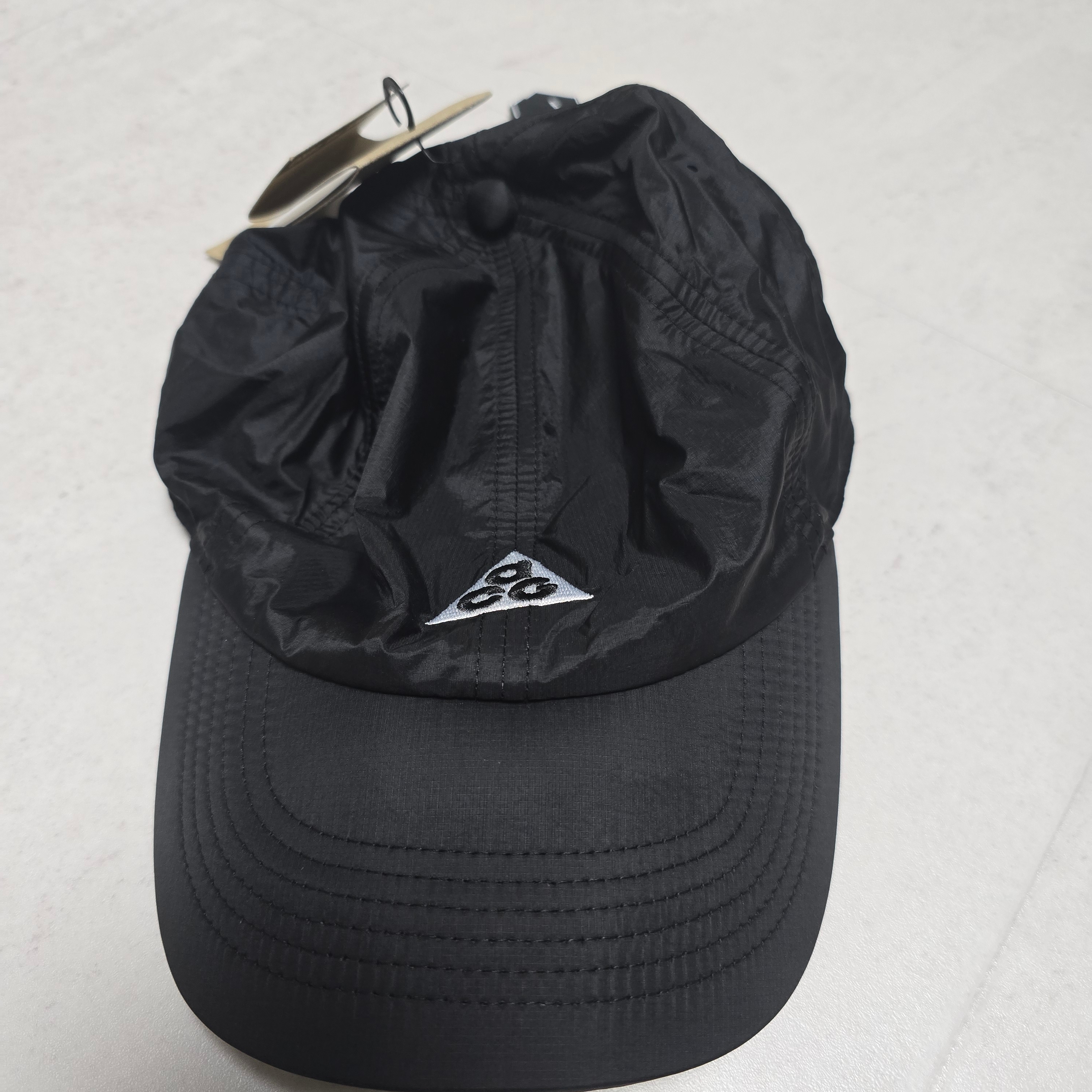 Nike ACG Trail Cap Black 착용 스타일