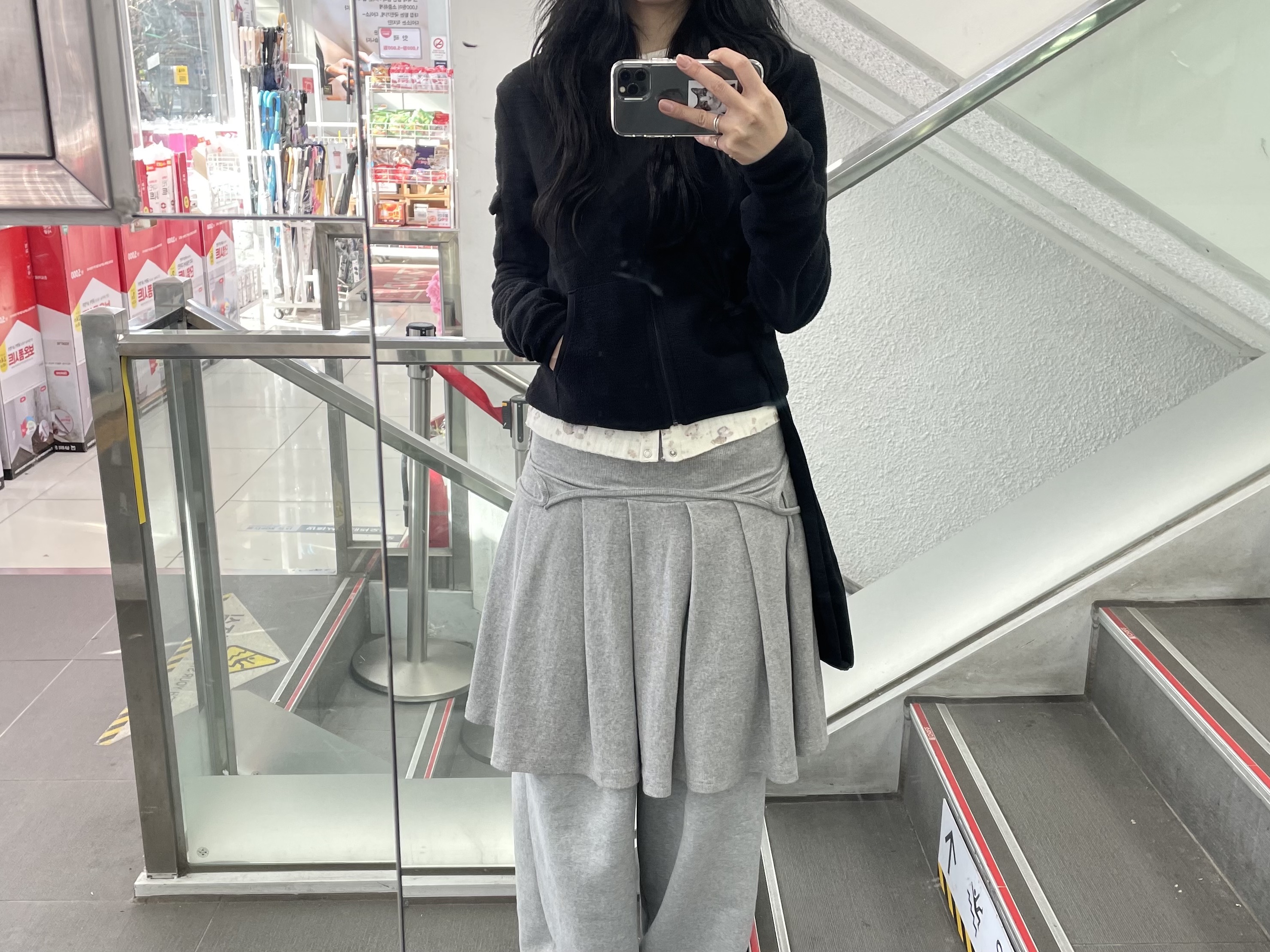 COYSEIO Cotton Cuddle Longsleeves Ivory 착용 스타일