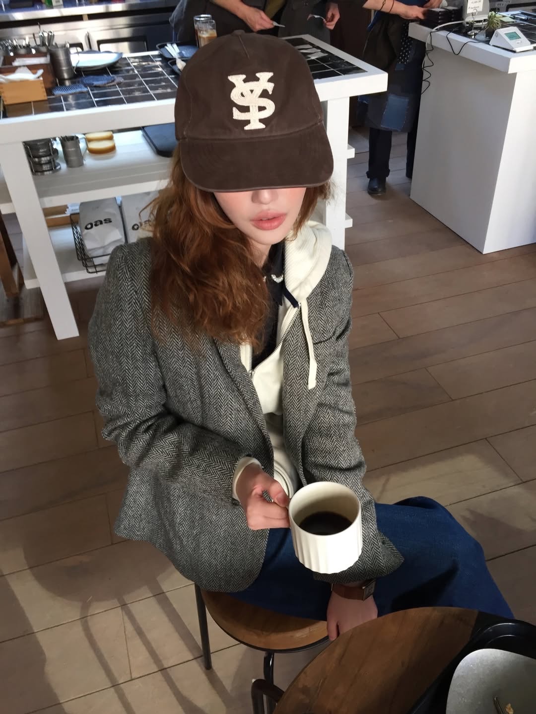 Sunday Ceremony Sy Logo 5 Panel Cotton Cap - Brown 착용 스타일 - 1