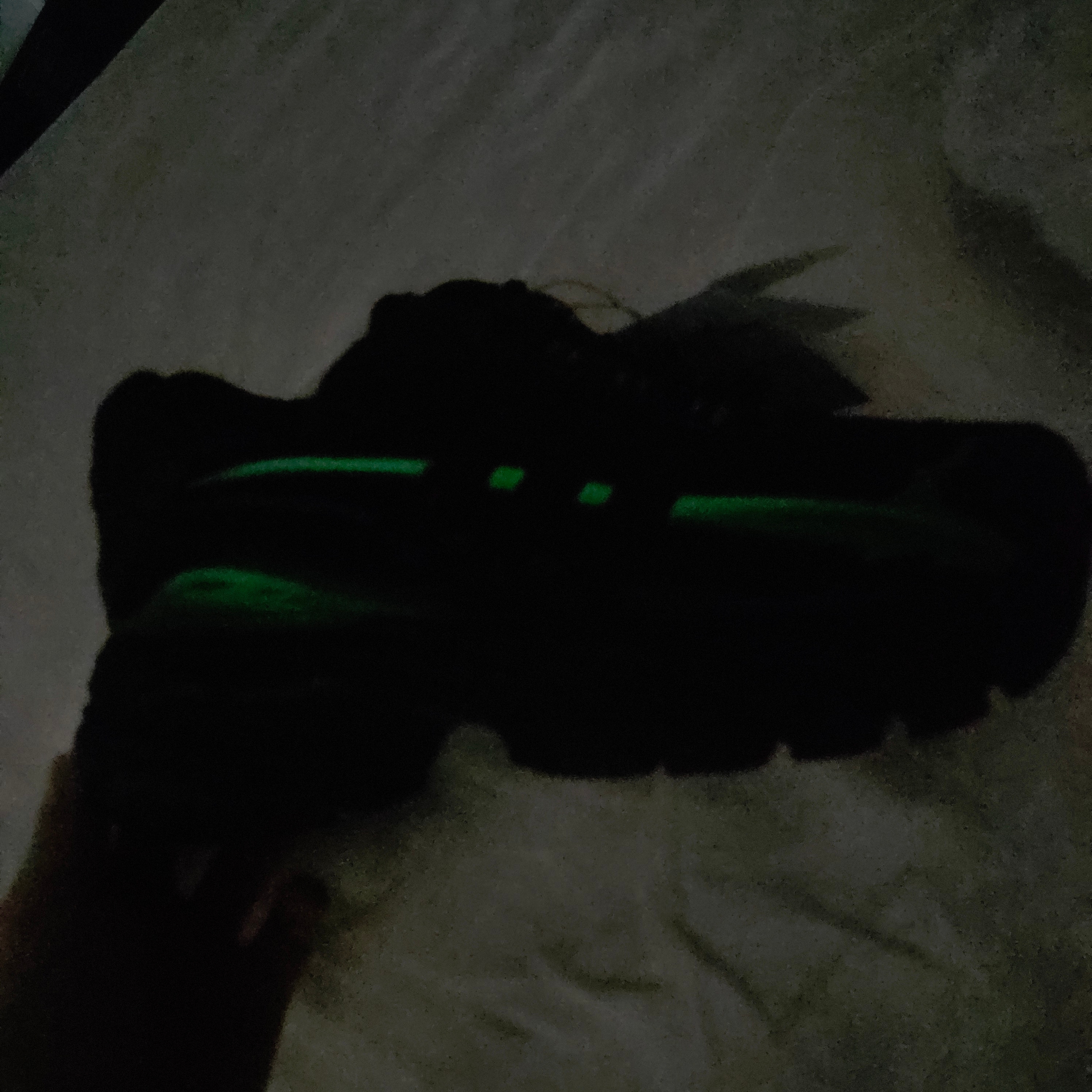 Adidas x Pharrell Williams Virginia Adistar Jellyfish Triple Black 착용 스타일 - 1