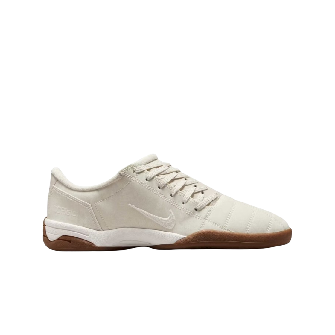 IH2314-133 (W) Nike Total 90 III SP Sail Light Orewood Brown