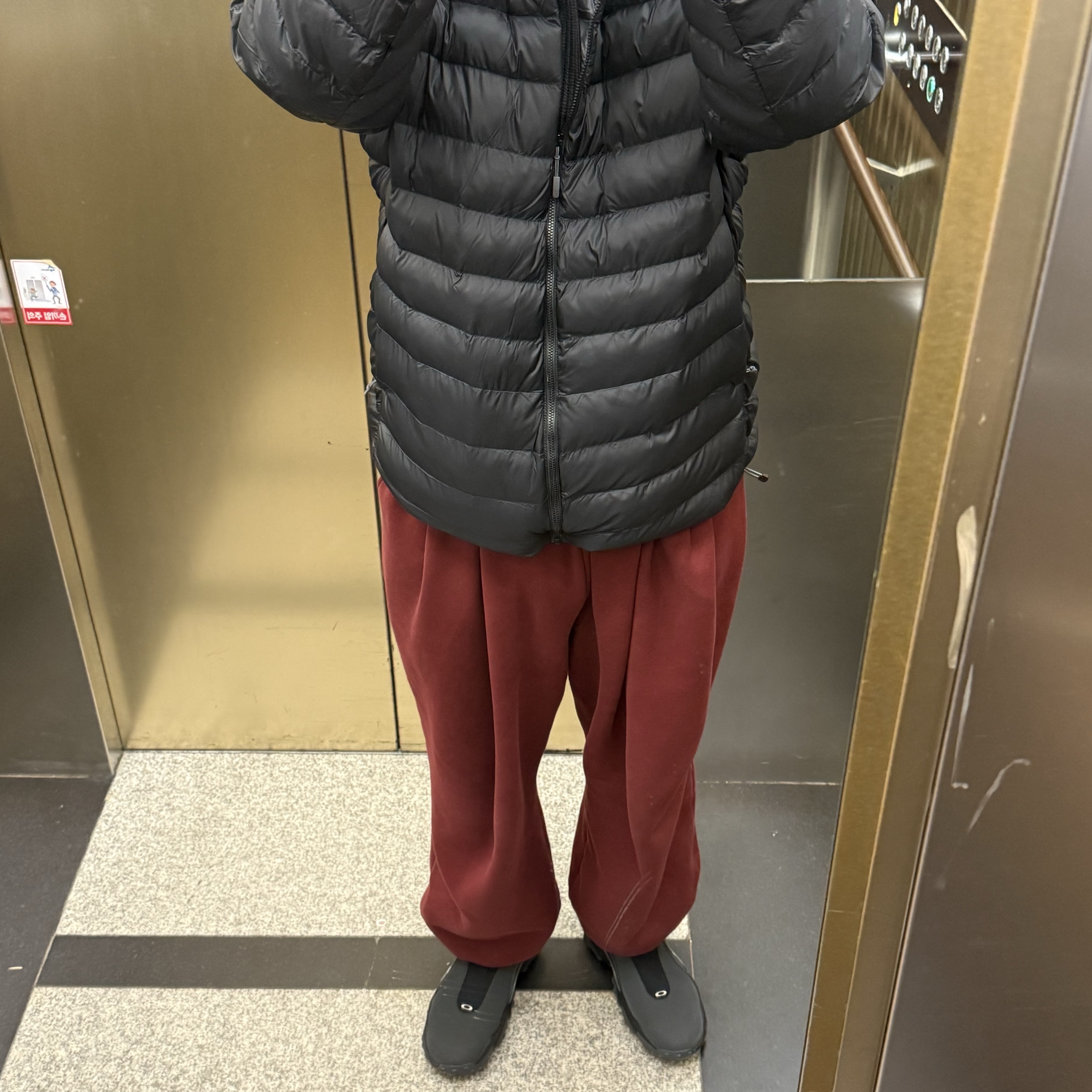 Rab Cirrus Alpine Insulated Jacket Black 착용 스타일
