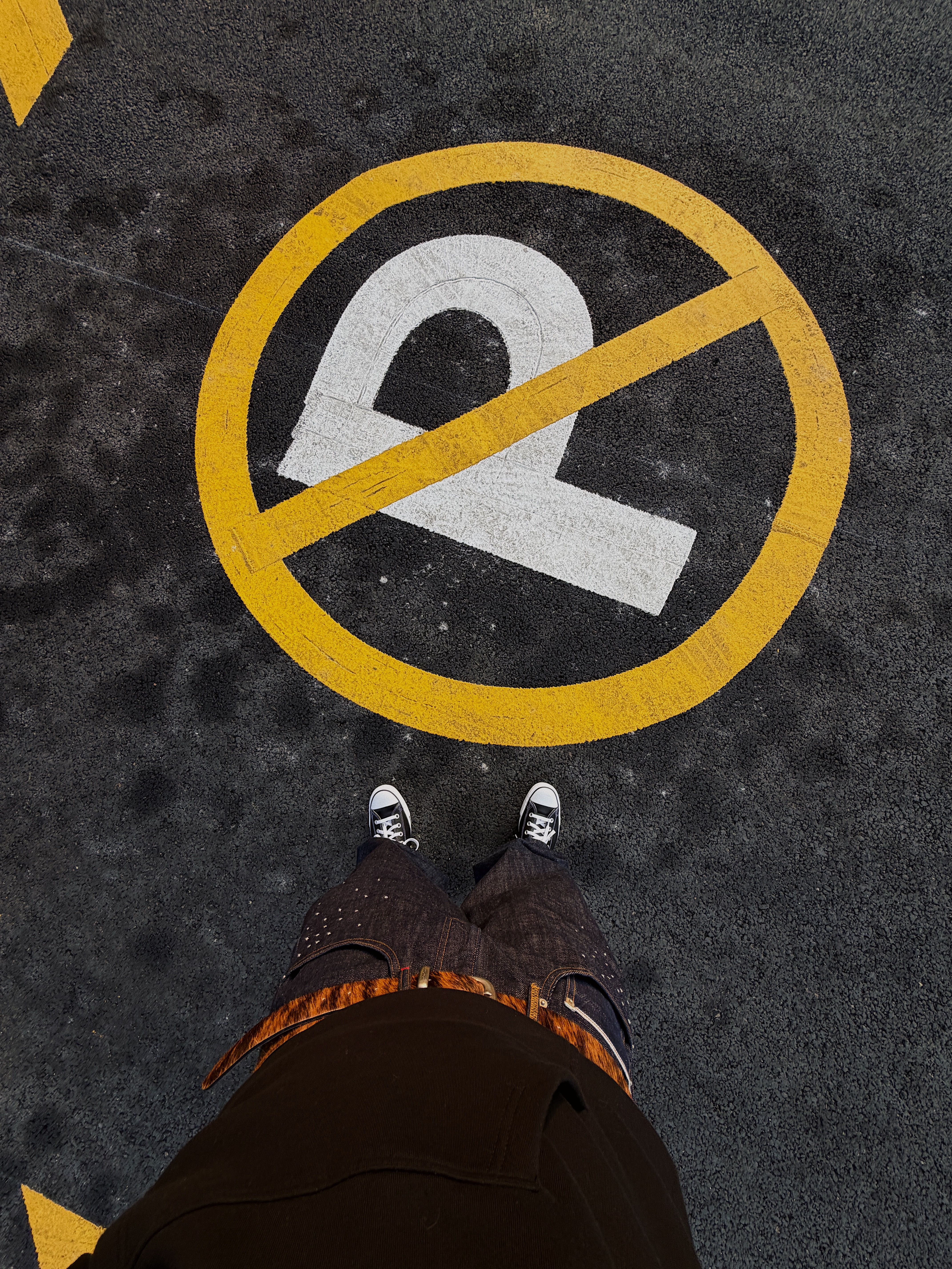 Stussy x Our Legacy Work Shop Drop Shadow Pigment Dyed Hoodie Black, Converse Chuck Taylor All Star Hi Leather Black 착용 스타일 - 10