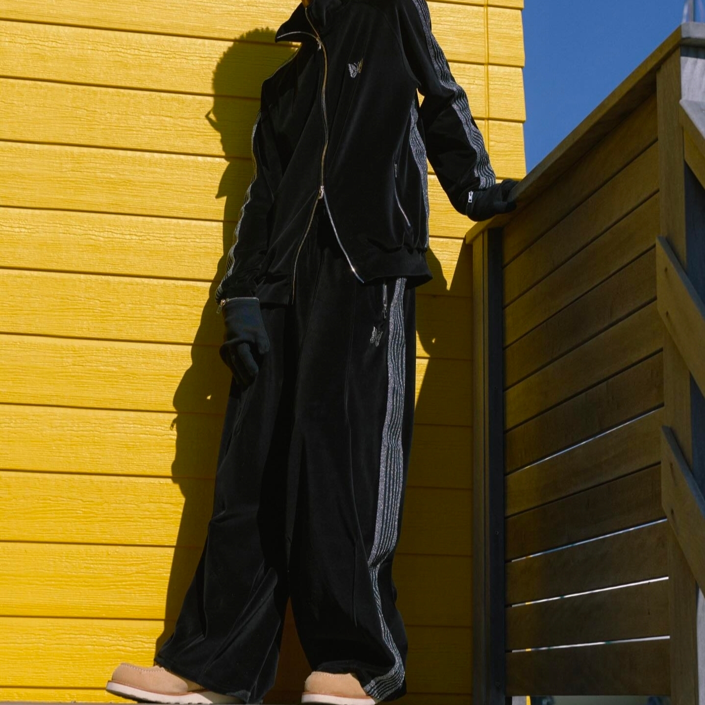 Needles x LHP Track Jacket C/PE Velour Black, Needles x LHP H.D. Track Pant C/PE Velour Black 착용 스타일 - 1