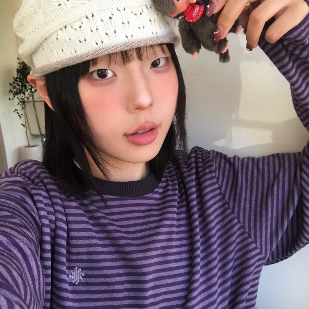 SLOW RECORD HOUSE Stripe Long Sleeve Purple 착용 스타일 - 3