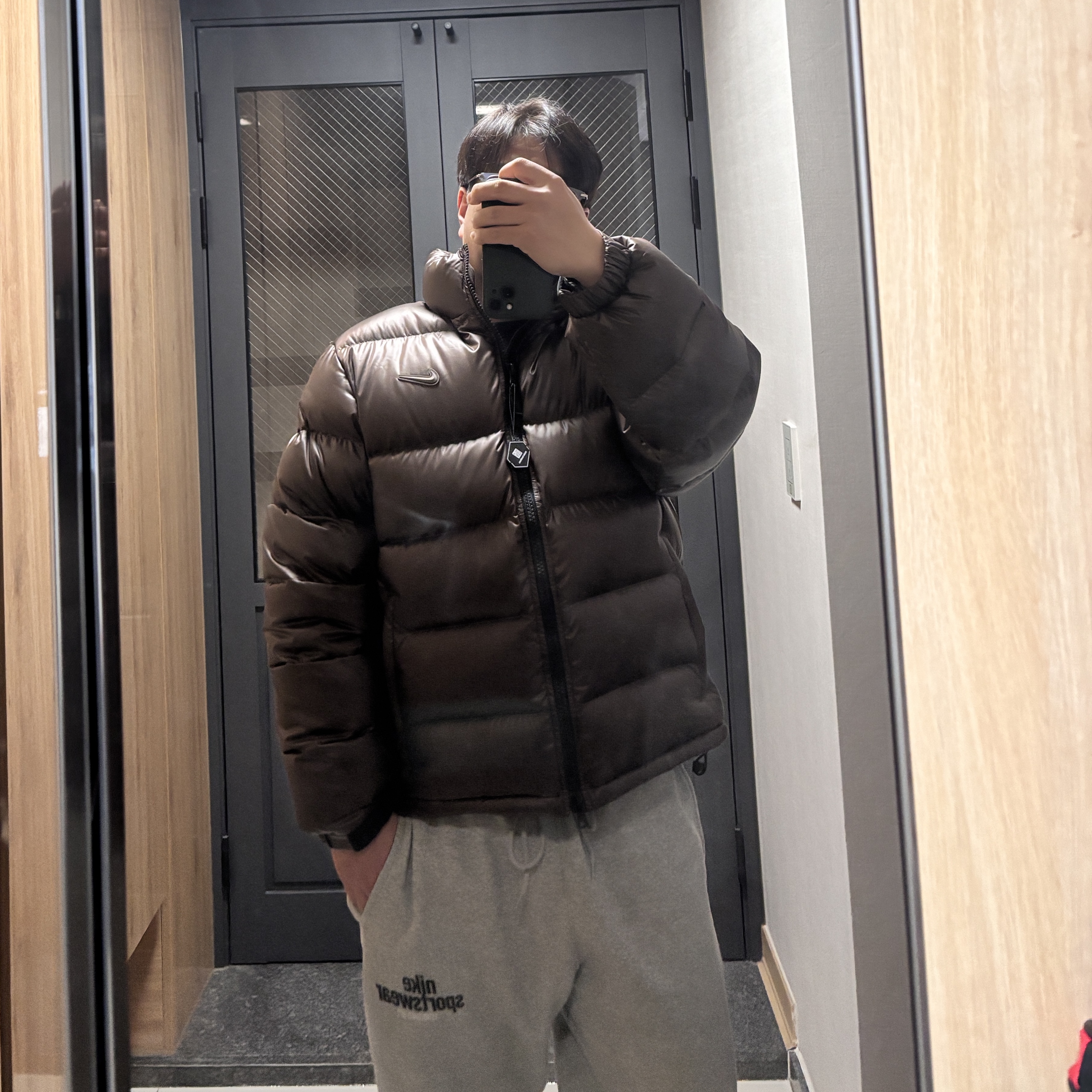 Nike x Drake Nocta Sunset Puffer Jacket Baroque Brown Olive Grey - Asia 착용 스타일