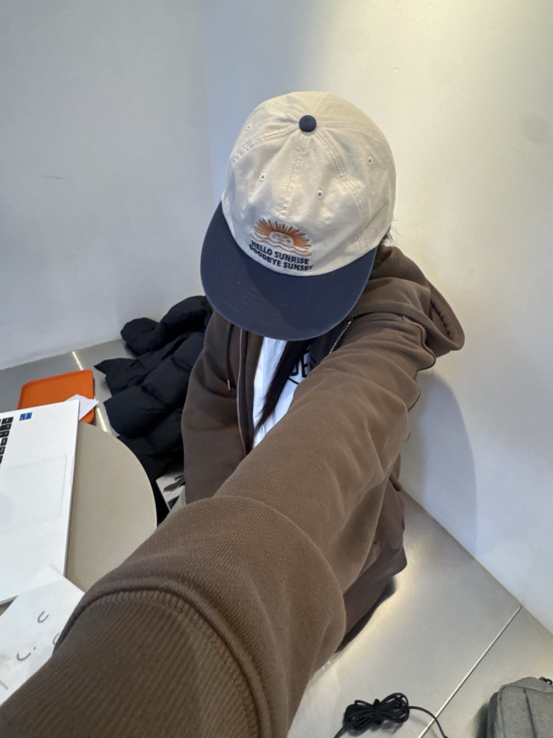 Deus Ex Machina College Address Hoodie Zip Up Olive 착용 스타일 - 3