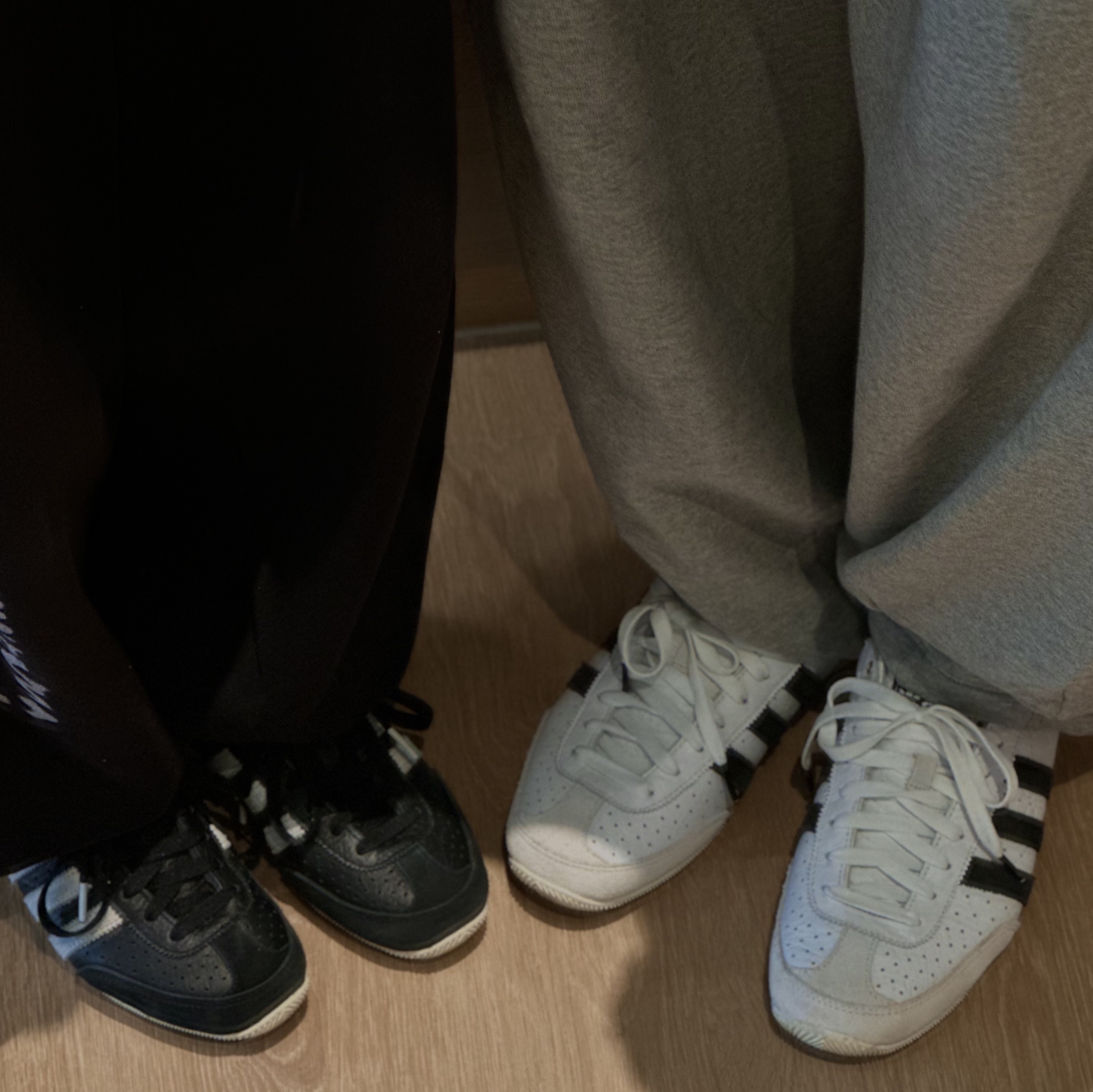 (W) Adidas Japan Cloud White Core Black, (W) Adidas Japan Core Black Cloud White 착용 스타일