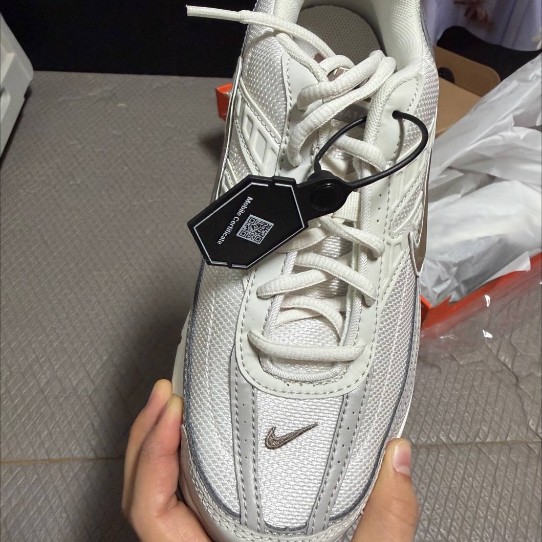 (W) Nike Initiator Phantom Light Bone 착용 스타일 - 2