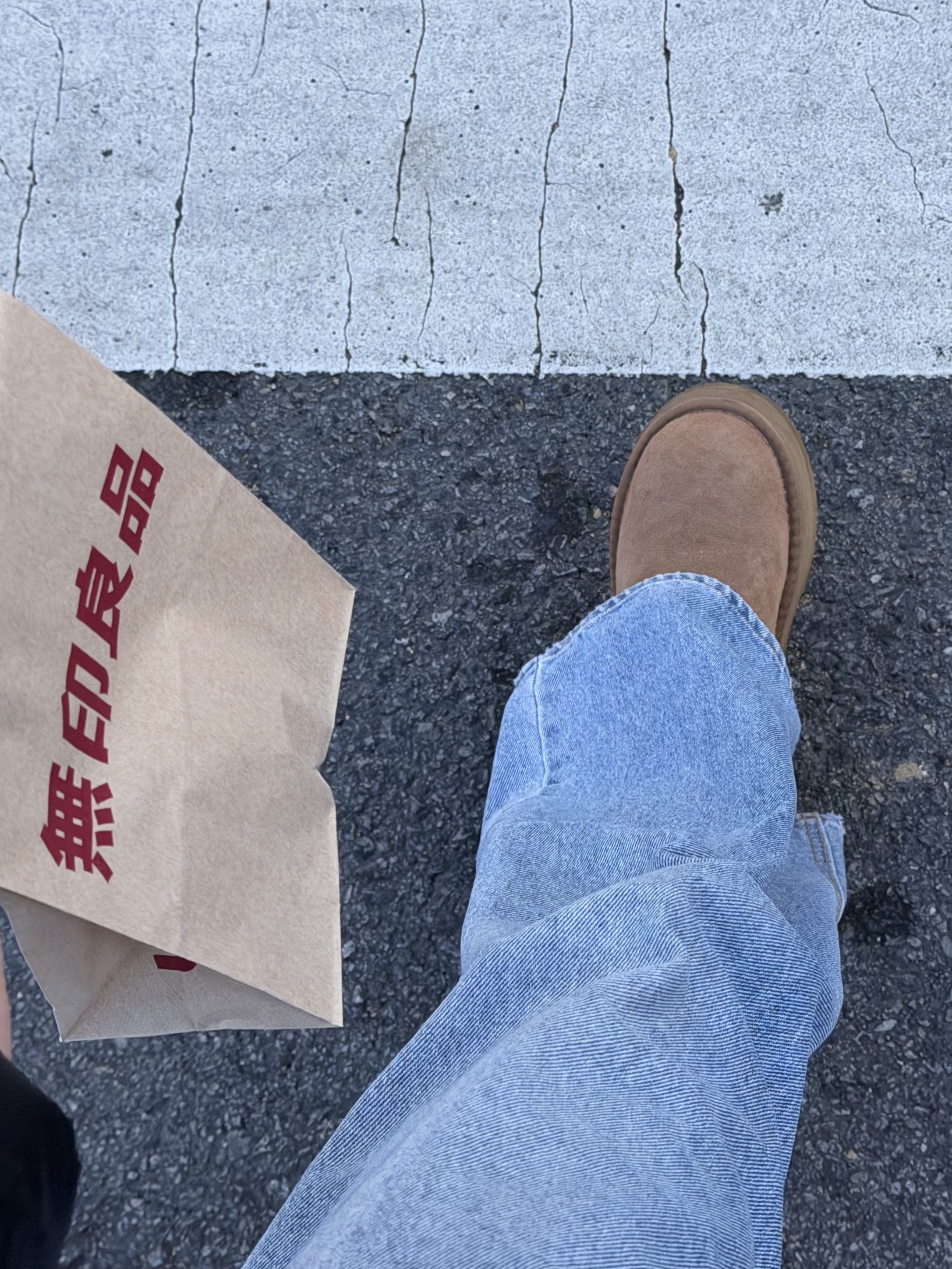 (W) UGG Classic Ultra Mini Platform Boots Chestnut 착용 스타일