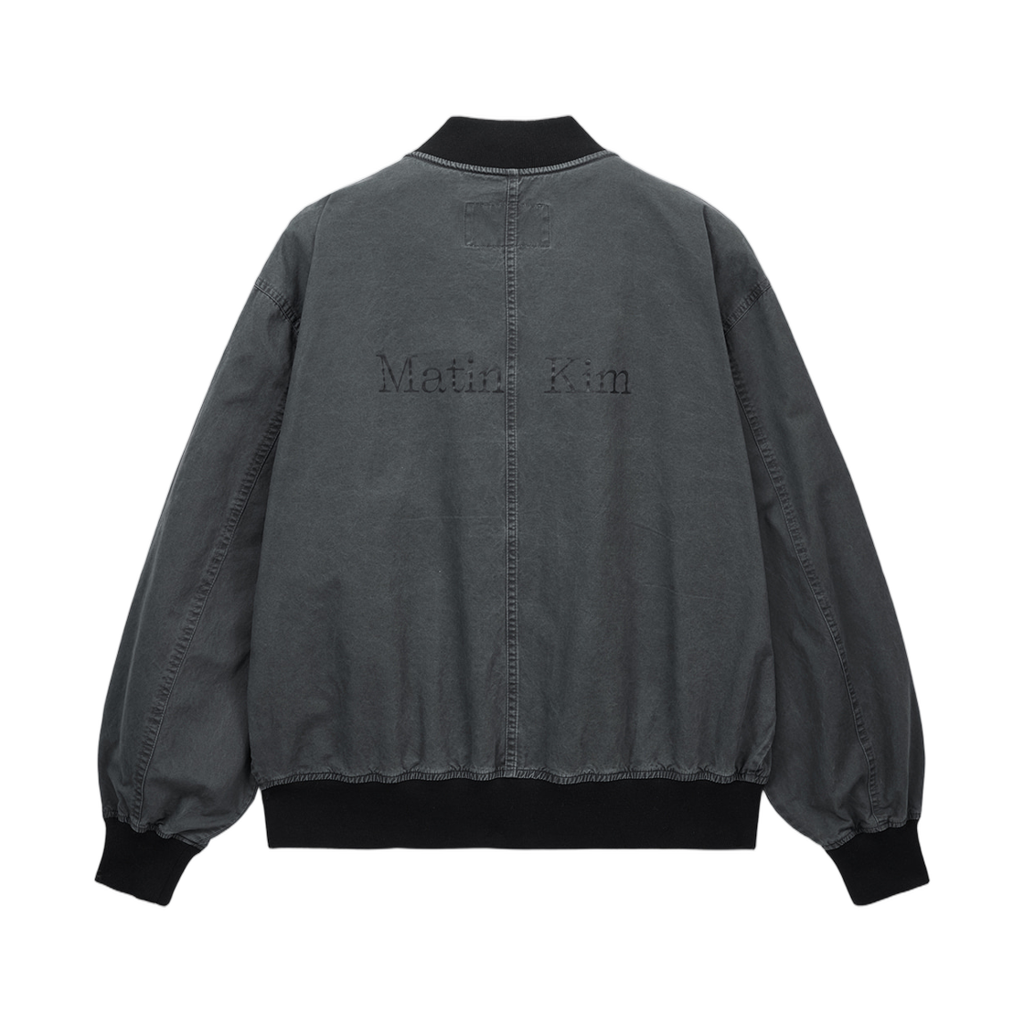 마뗑킴 빈티지 워시드 백 로고 점퍼 차콜(Matin Kim Vintage Washed Back Logo Jumper In Charcoal) - 2